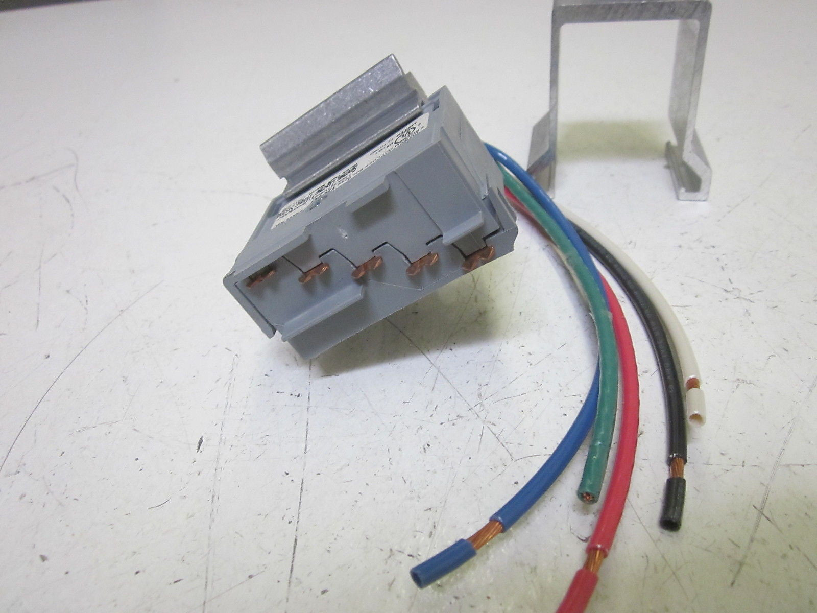 SENTAL LIGHTING T30-277 30A 277/480V *NEW NO BOX*
