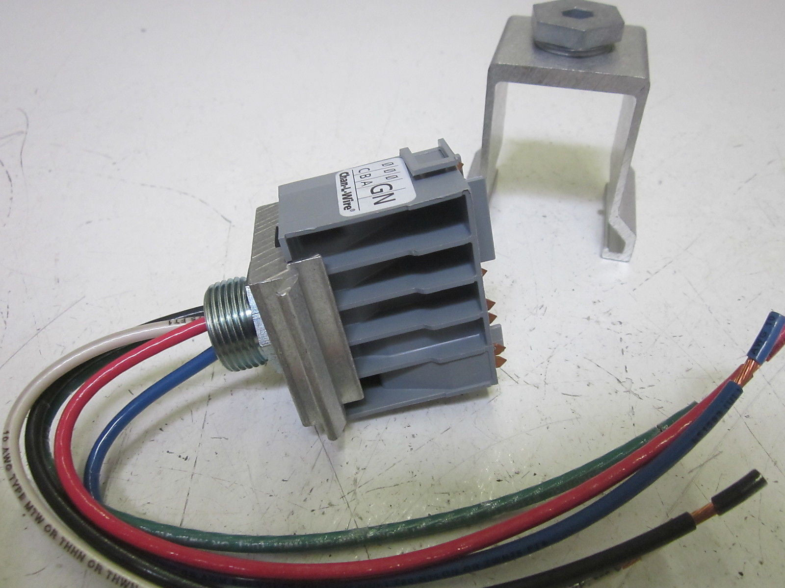 SENTAL LIGHTING T30-277 30A 277/480V *NEW NO BOX*