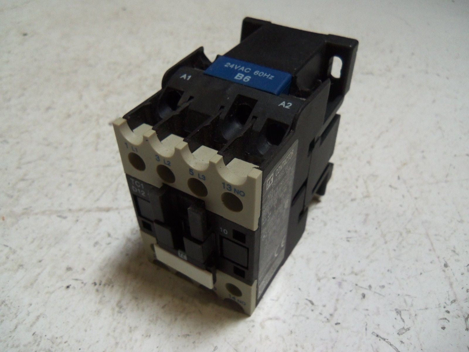 SHAMROCK CONTROLS TC1D1210-B6 CONTACTOR *NEW IN BOX*