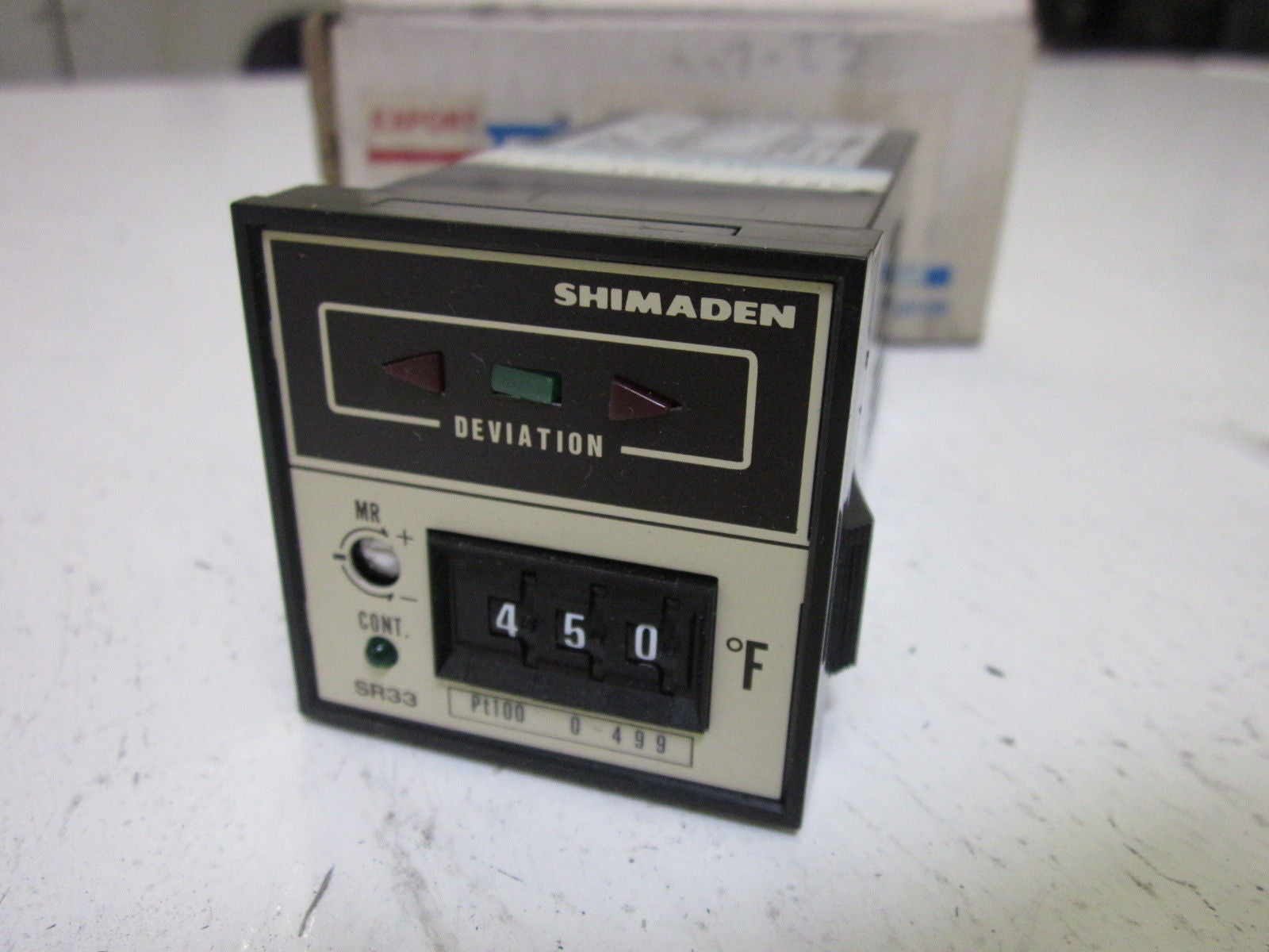 SHIMADEN SR33-209Y-12-DP795F0 *NEW IN BOX*