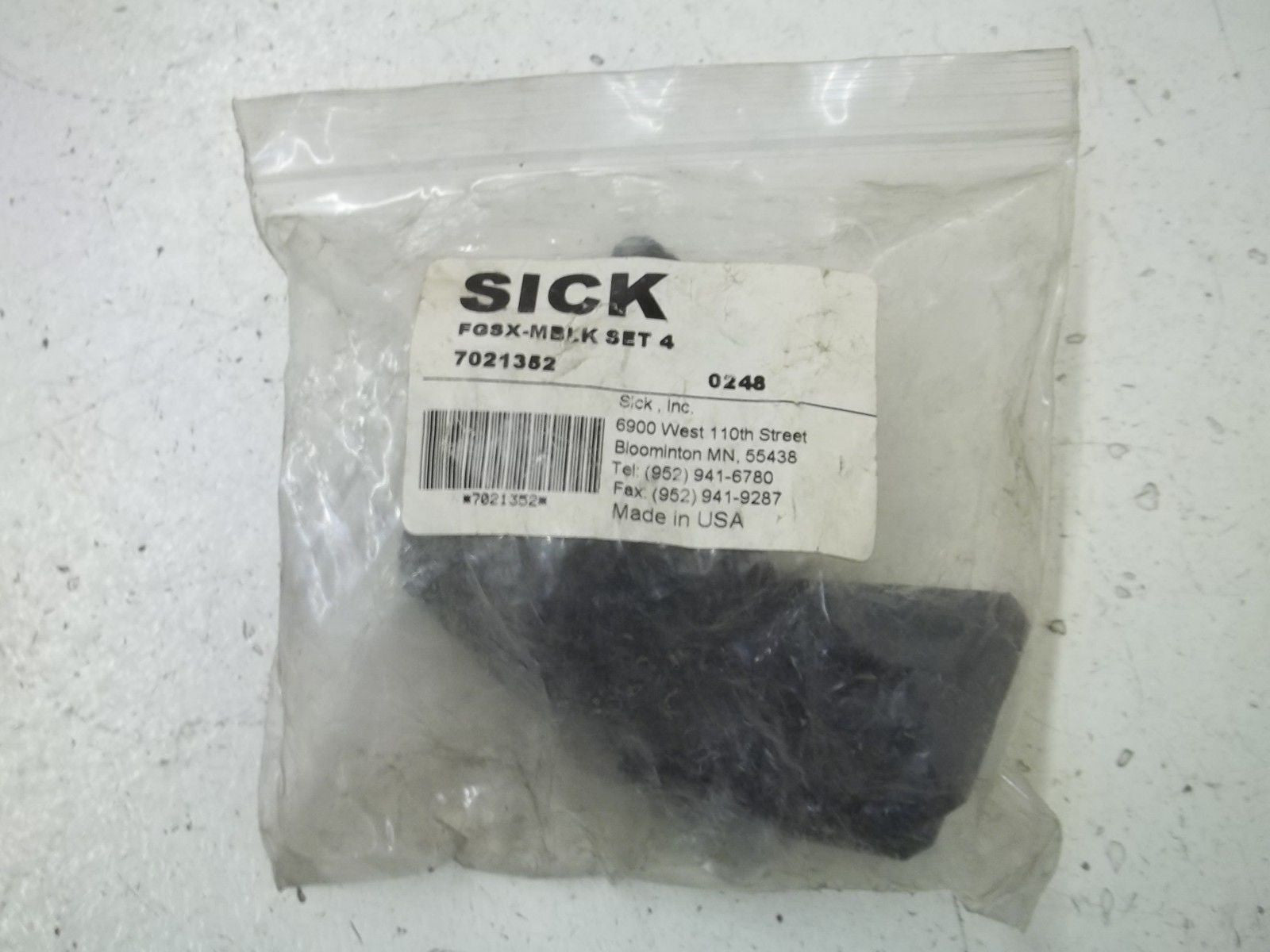 SICK 7021352 FGSX-MBLK SET 4 MOUNTING BRACKET *NEW IN A BAG*