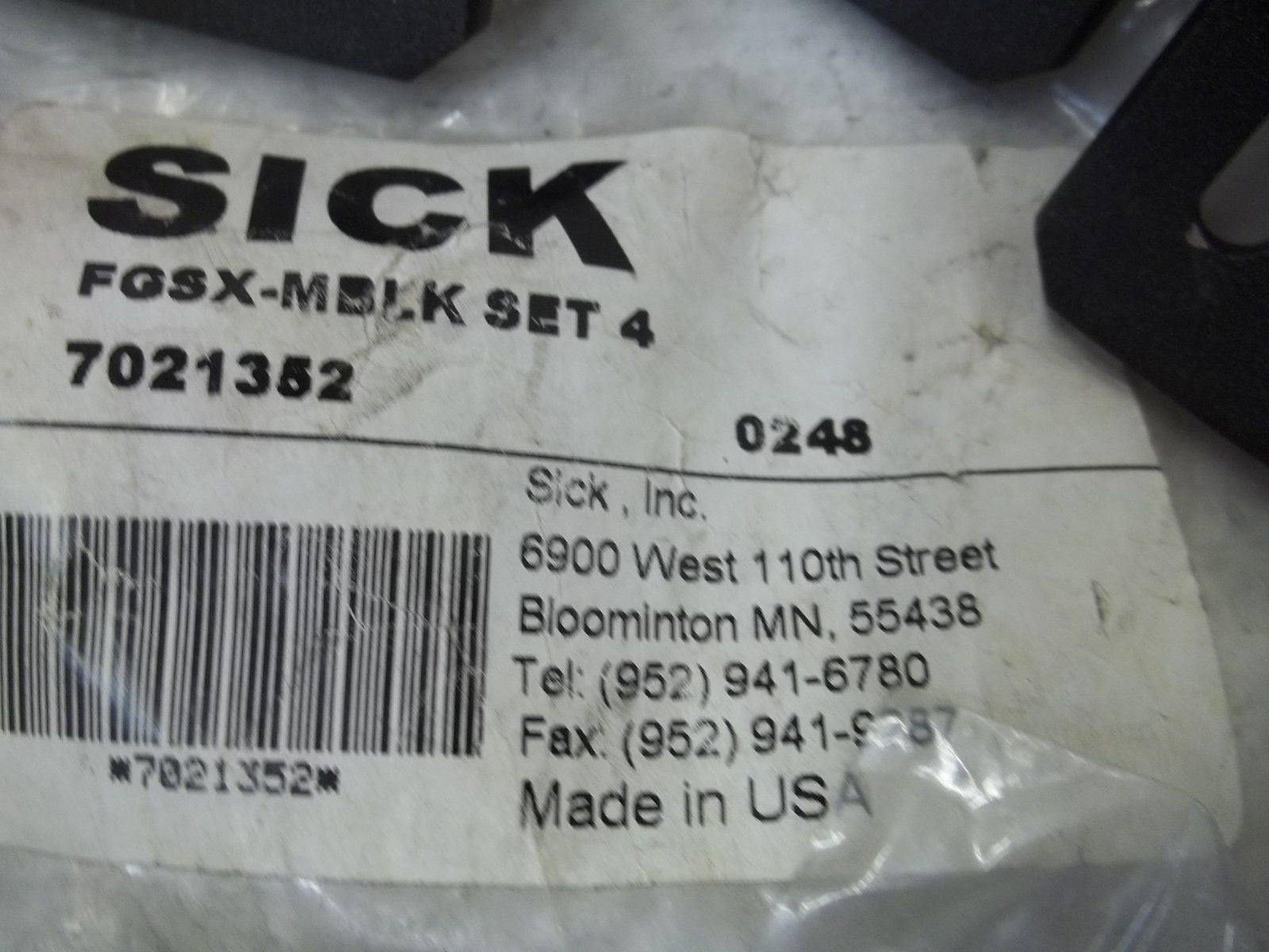 SICK 7021352 FGSX-MBLK SET 4 MOUNTING BRACKET *NEW IN A BAG*