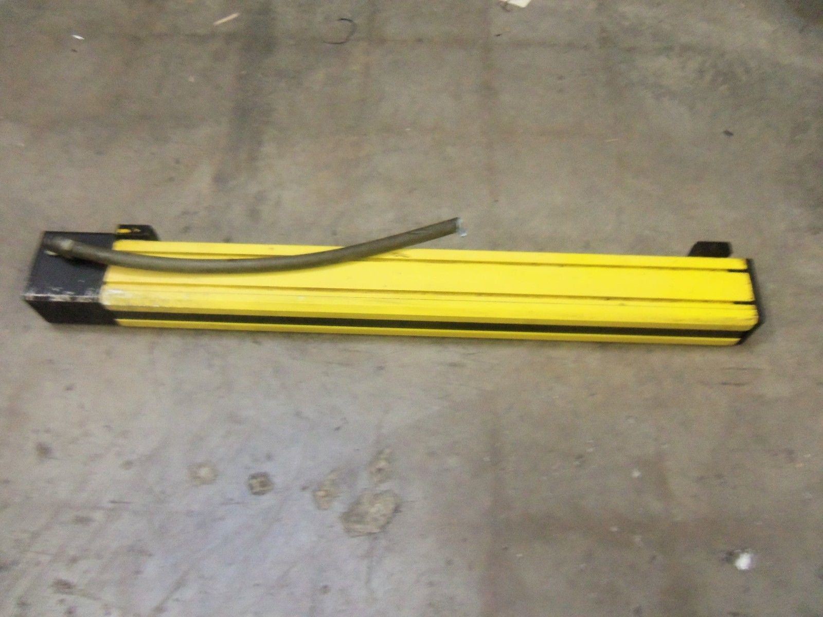 SICK OPTIC ELECTRONIC AGSS 900-1111 LIGHT CURTAIN *USED*