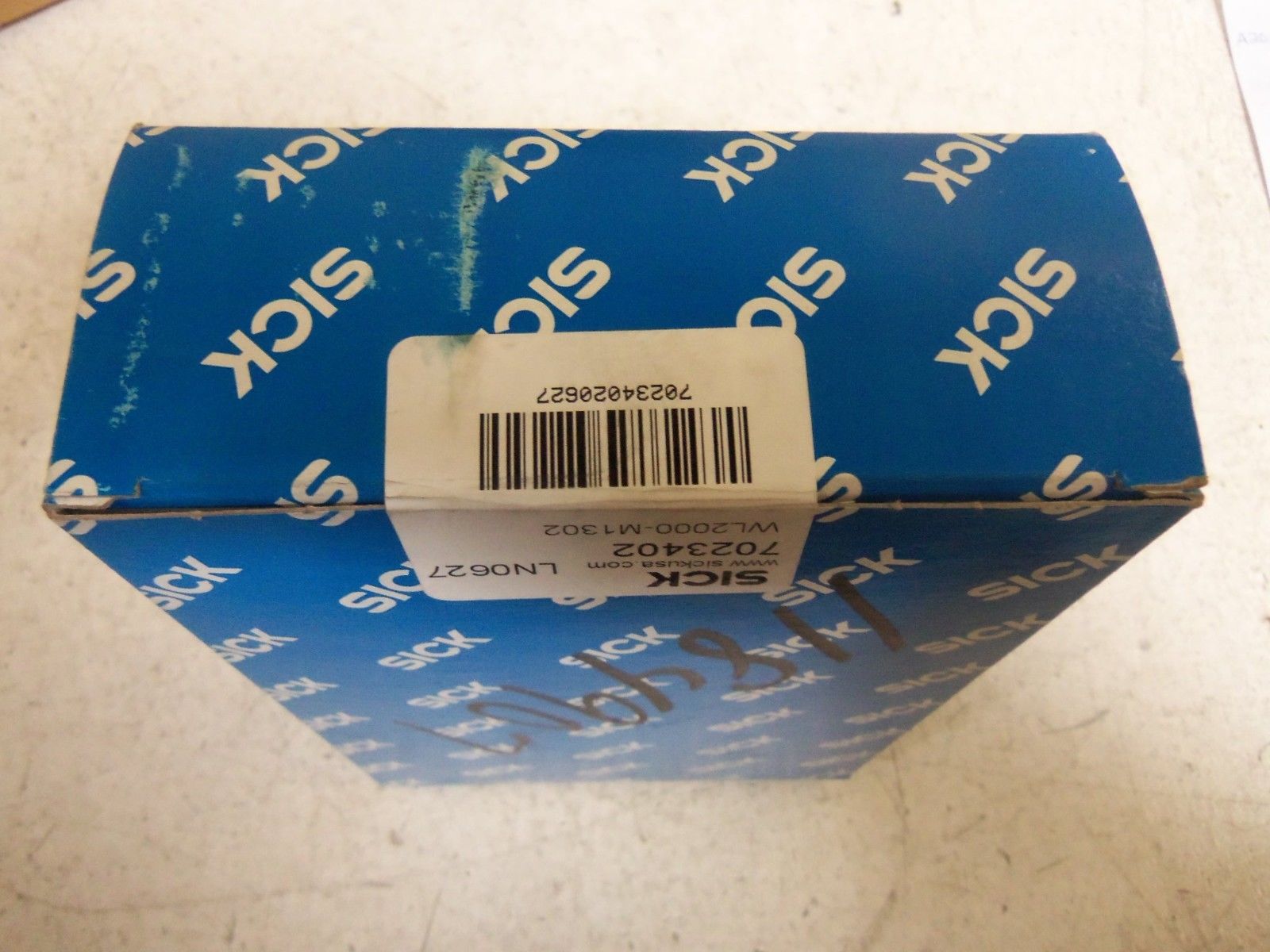 SICK WL2000-M1302 PHOTOELECTRIC SENSOR 7023402 *FACTORY SEALED*