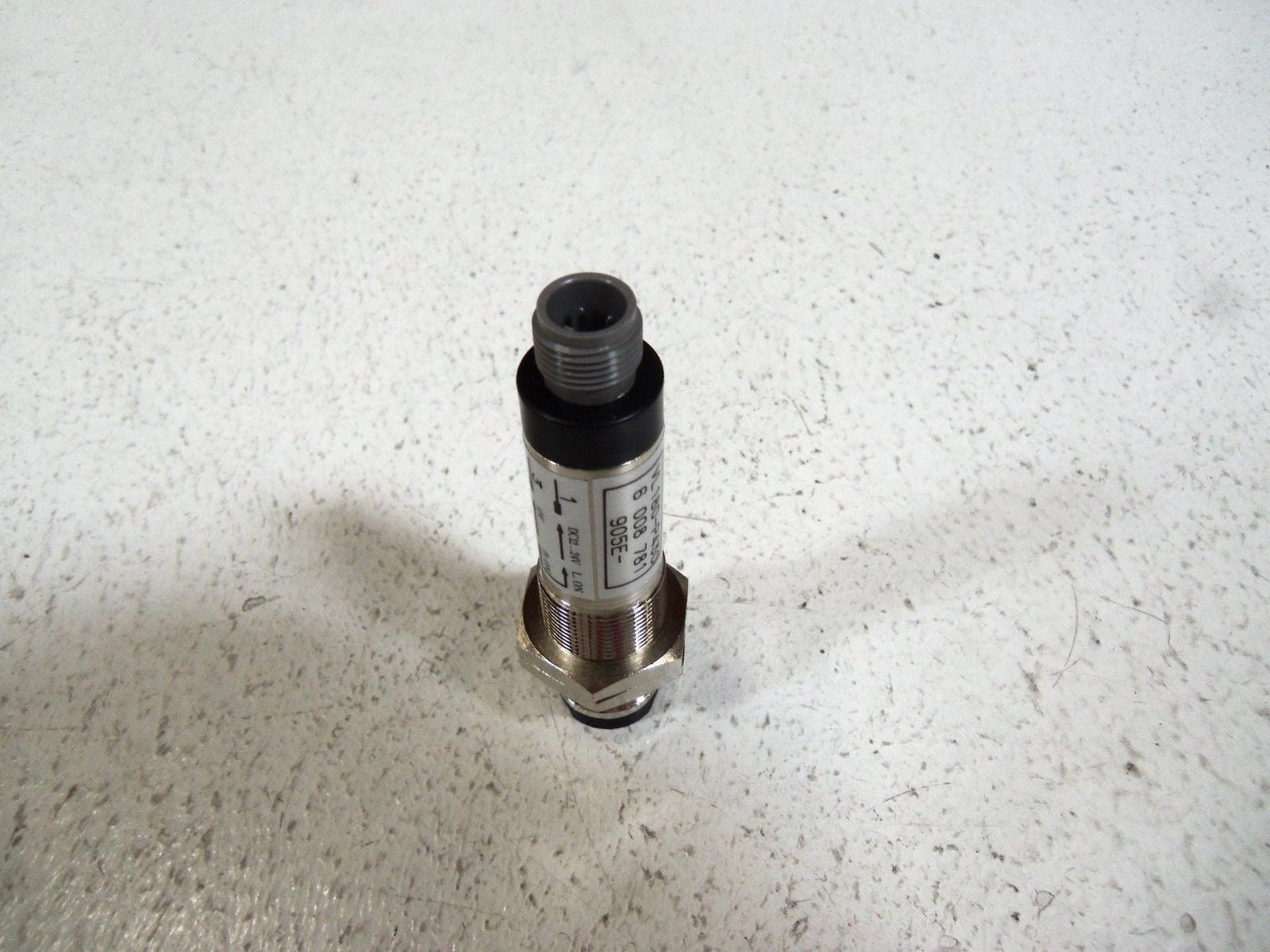 SICK VL180-P430 PROXIMITY SWITCH *USED*