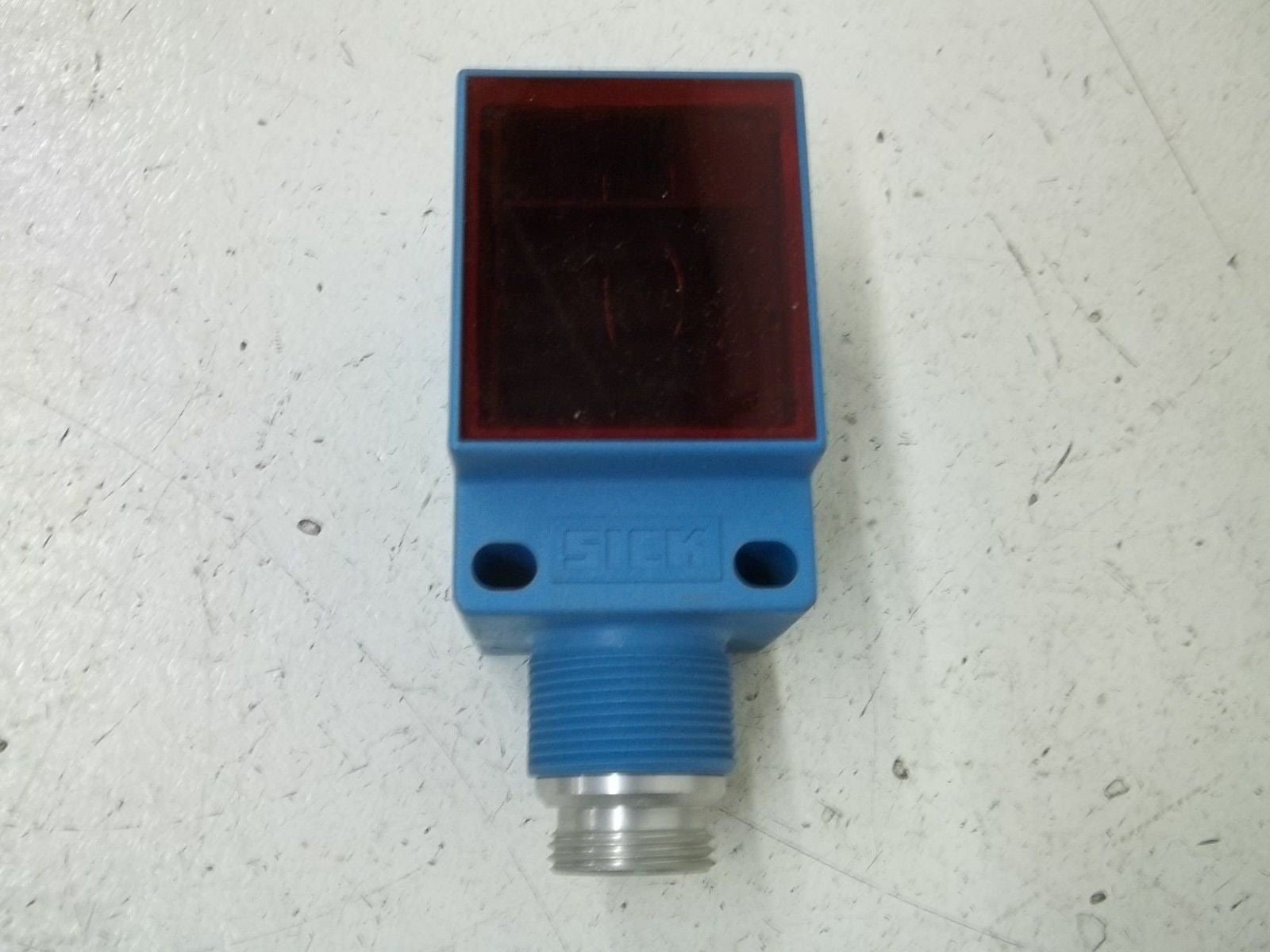 SICK WL2000-R5320 PHOTOELECTRIC SENSOR *NEW IN BOX*