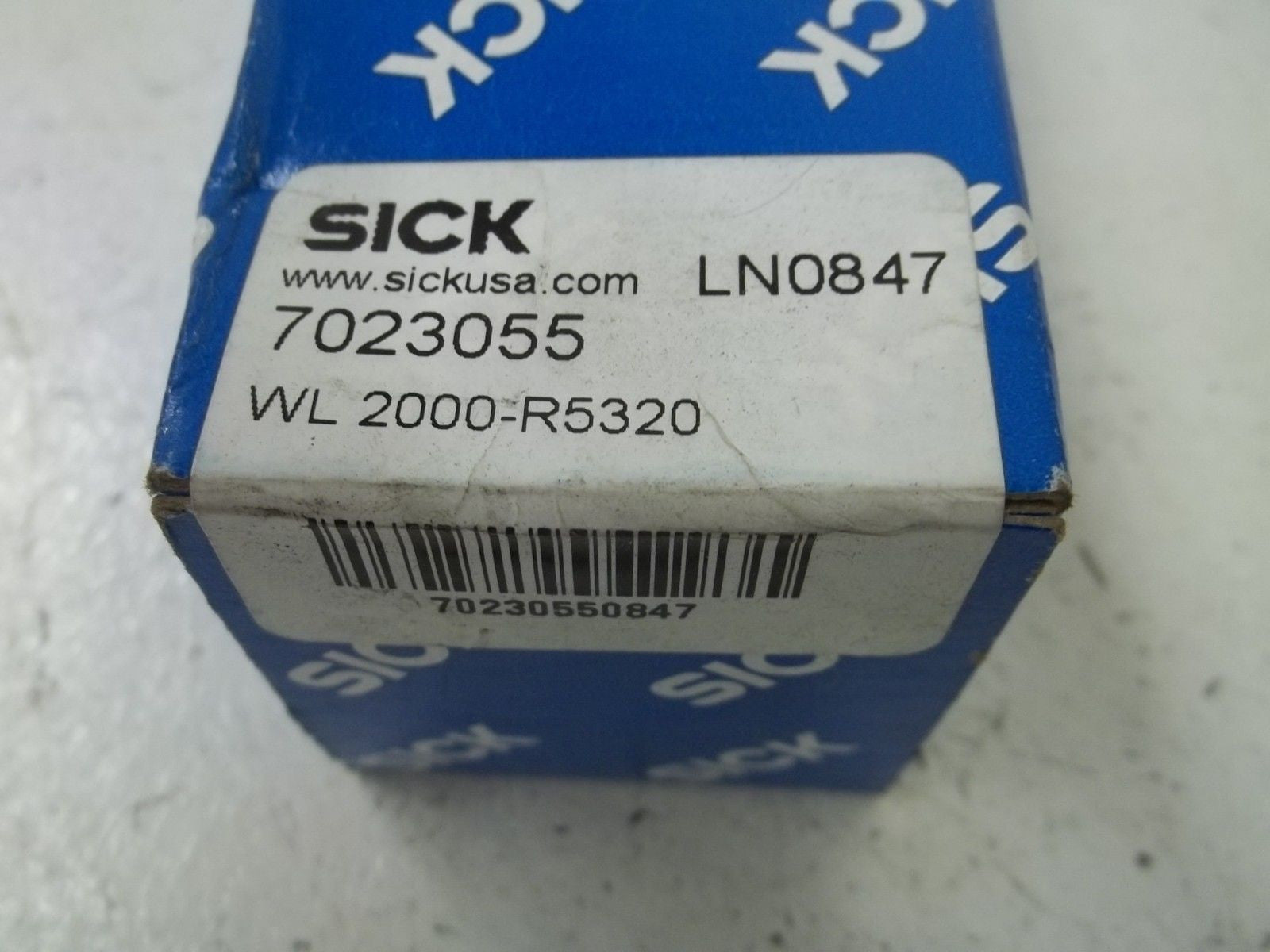SICK WL2000-R5320 PHOTOELECTRIC SENSOR *NEW IN BOX*