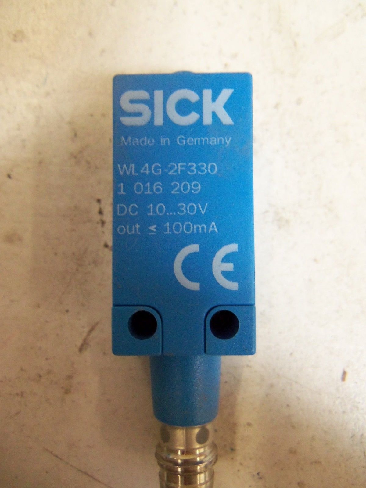 SICK WL4G-2F330 REFLEX SENSOR *NEW IN BOX*