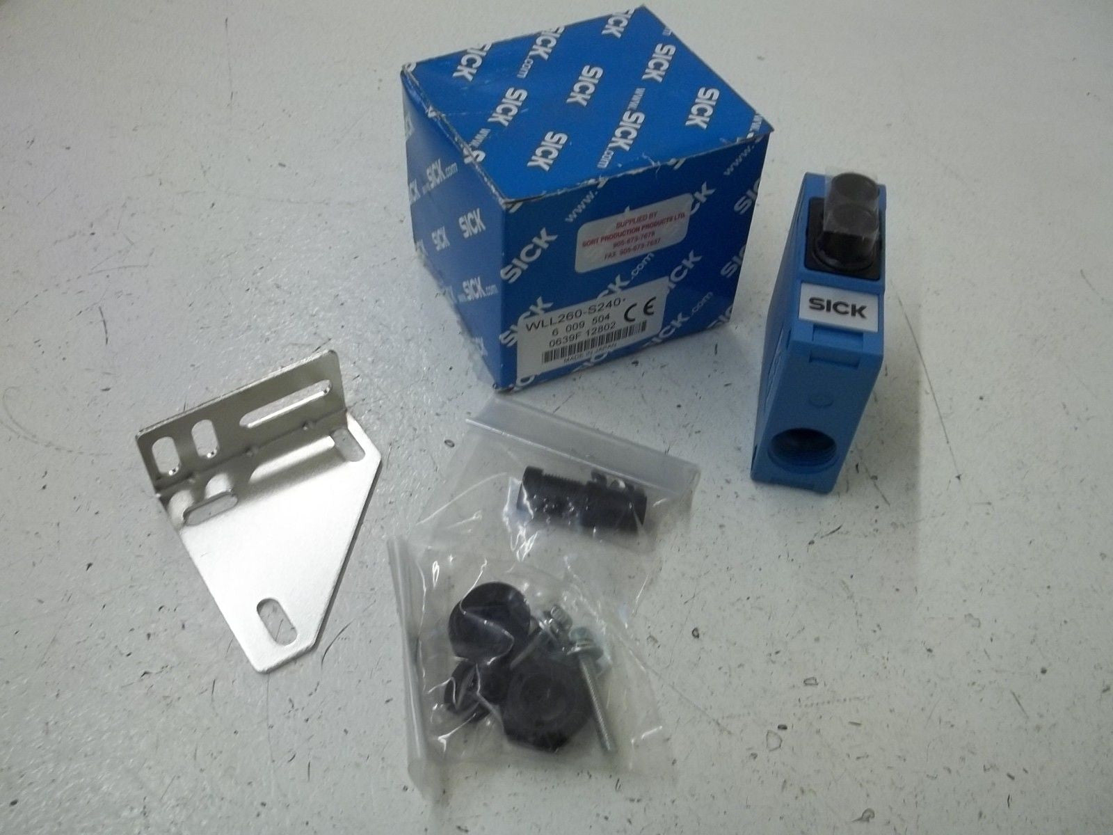 SICK WLL260-S240 PHOTOELECTRIC FIBER OPTIC *NEW IN BOX*