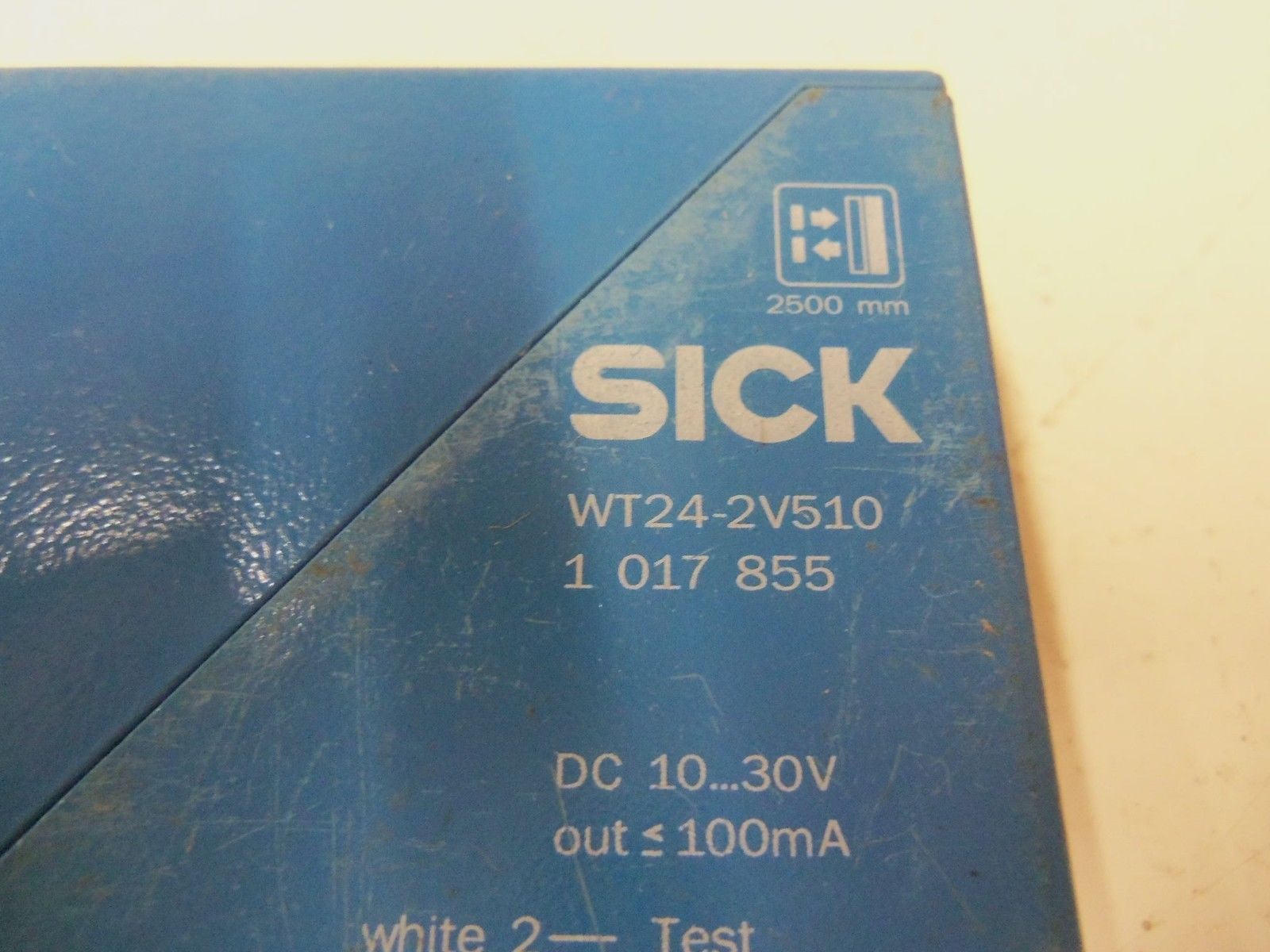 SICK WT24-2V510 PROXIMITY SWITCH *USED*
