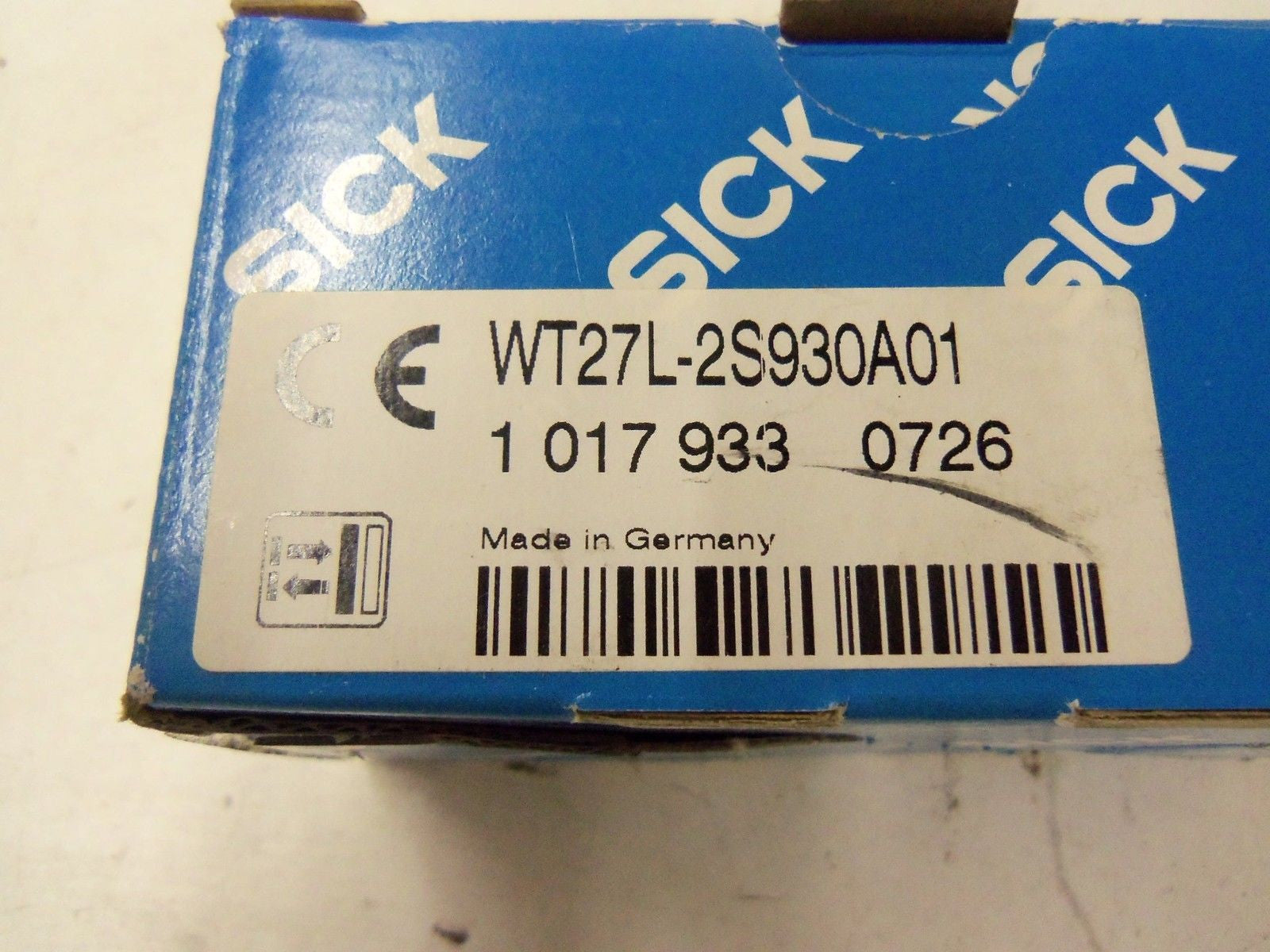 SICK WT27L-2S930A01 *NEW IN BOX*
