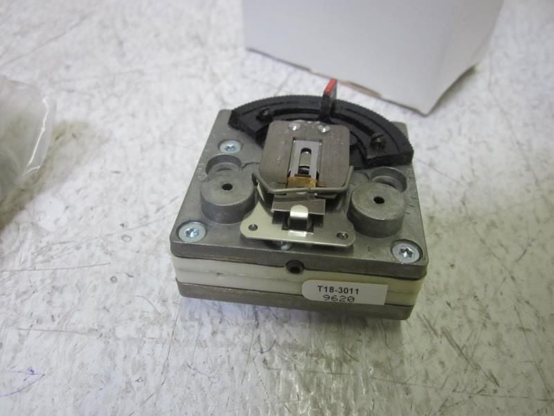 SIEBE 2212-518 PNEUMATIC ROOM THERMOSTAT *NEW IN BOX*