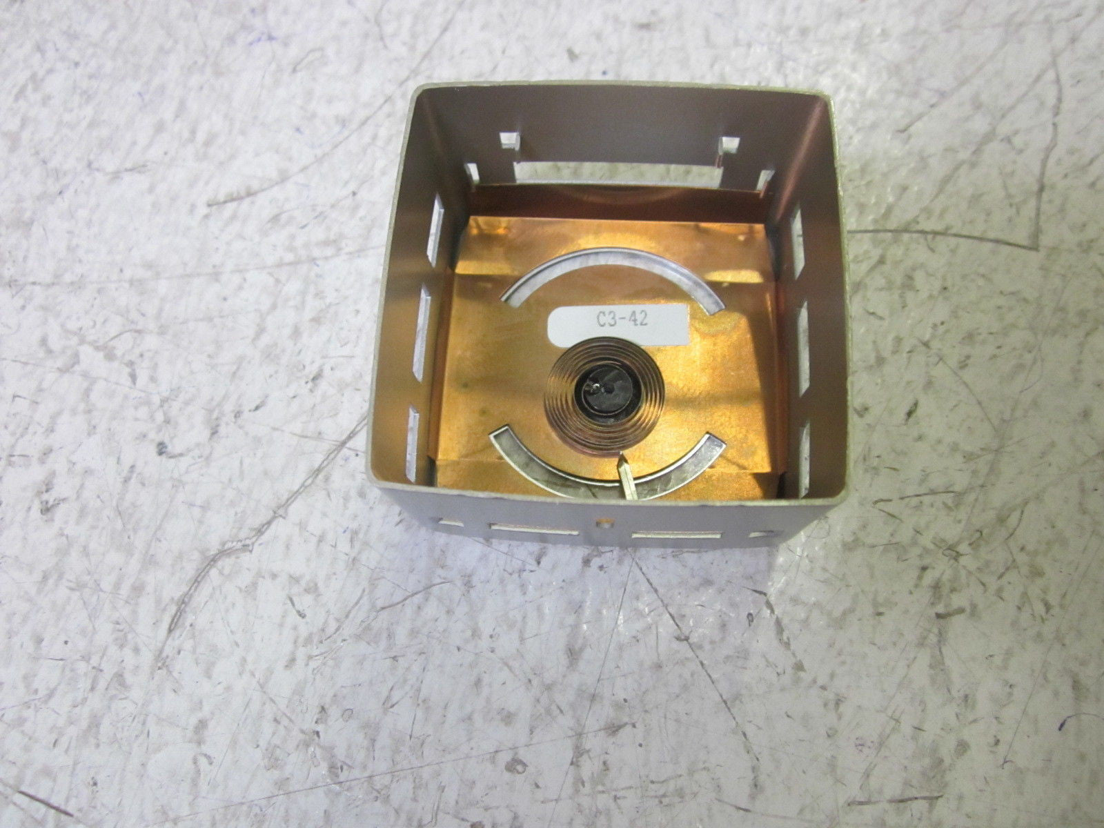 SIEBE 2212-518 PNEUMATIC ROOM THERMOSTAT *NEW IN BOX*