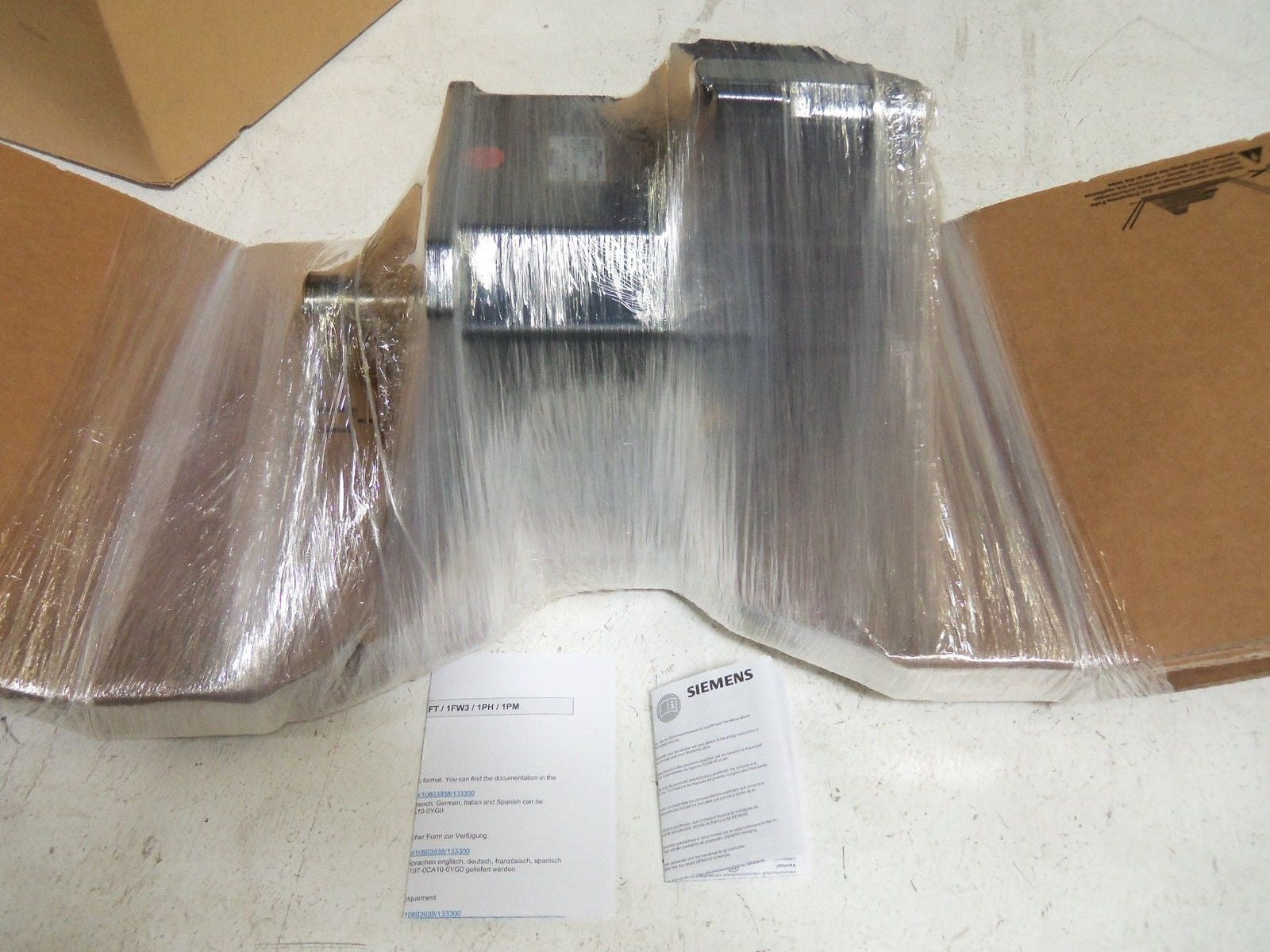 SIEMENS 1FK7101-5AF71-1KG3 SERVO MOTOR *NEW IN BOX*