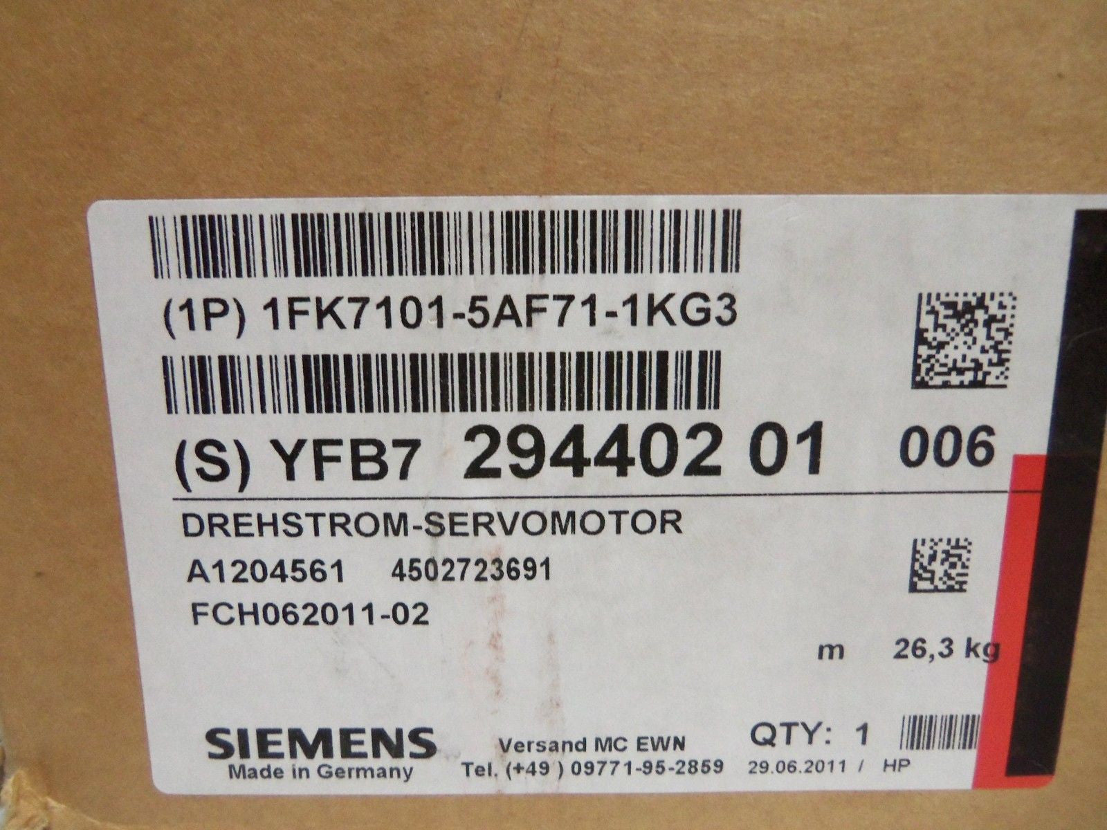 SIEMENS 1FK7101-5AF71-1KG3 SERVO MOTOR *NEW IN BOX*
