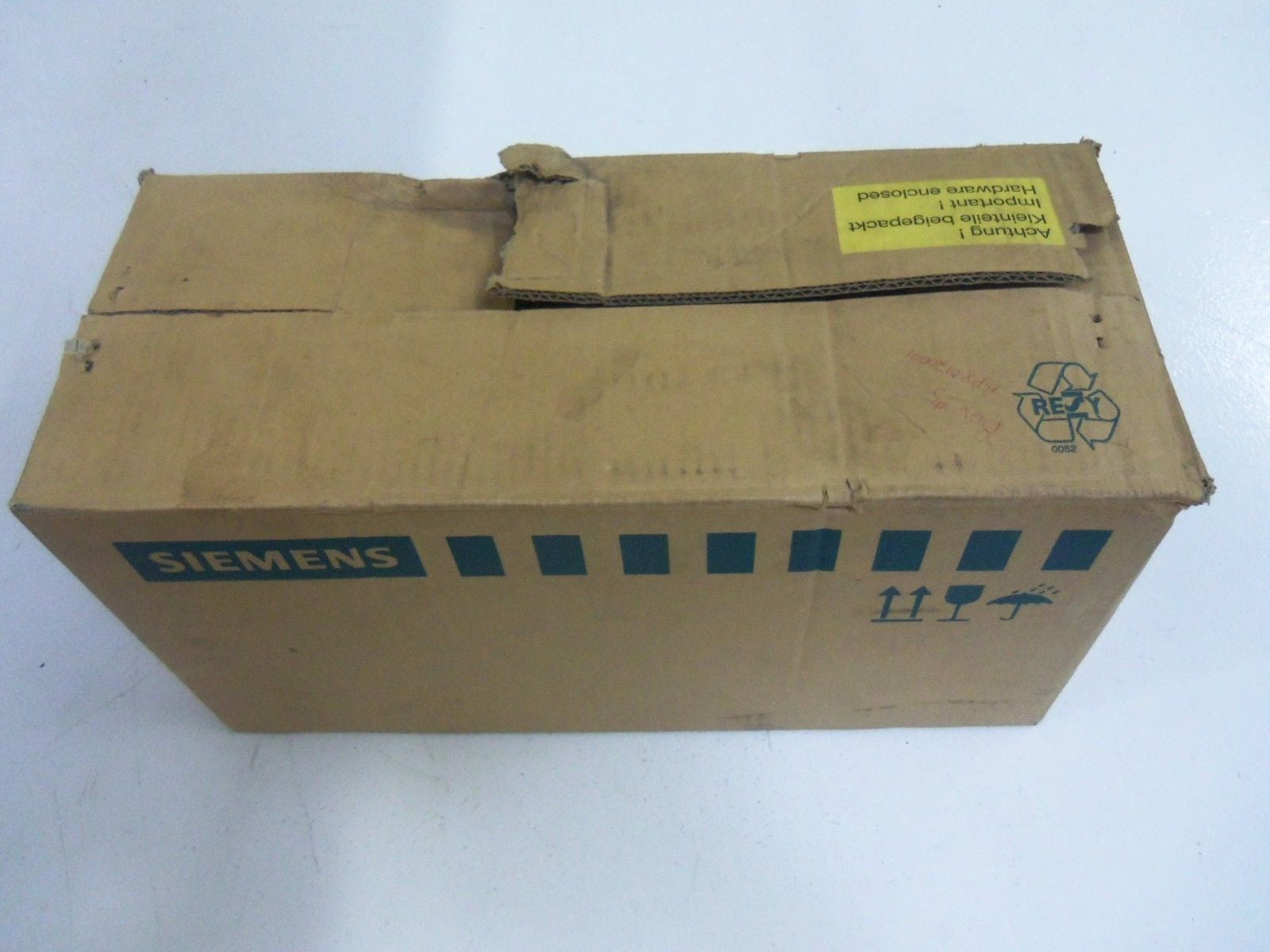 SIEMENS 1FT6064-6AF71-4AA0 *NEW IN BOX*