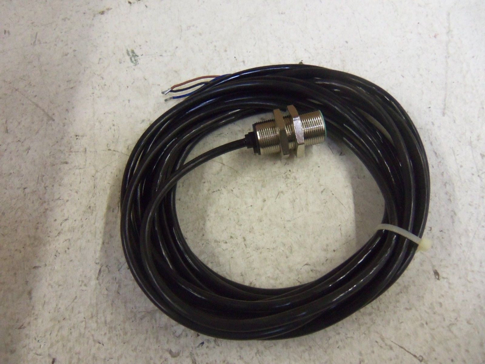 SIEMENS 3RG4013-0AG33-ZA50 PROXIMITY SENSOR *NEW NO BOX*