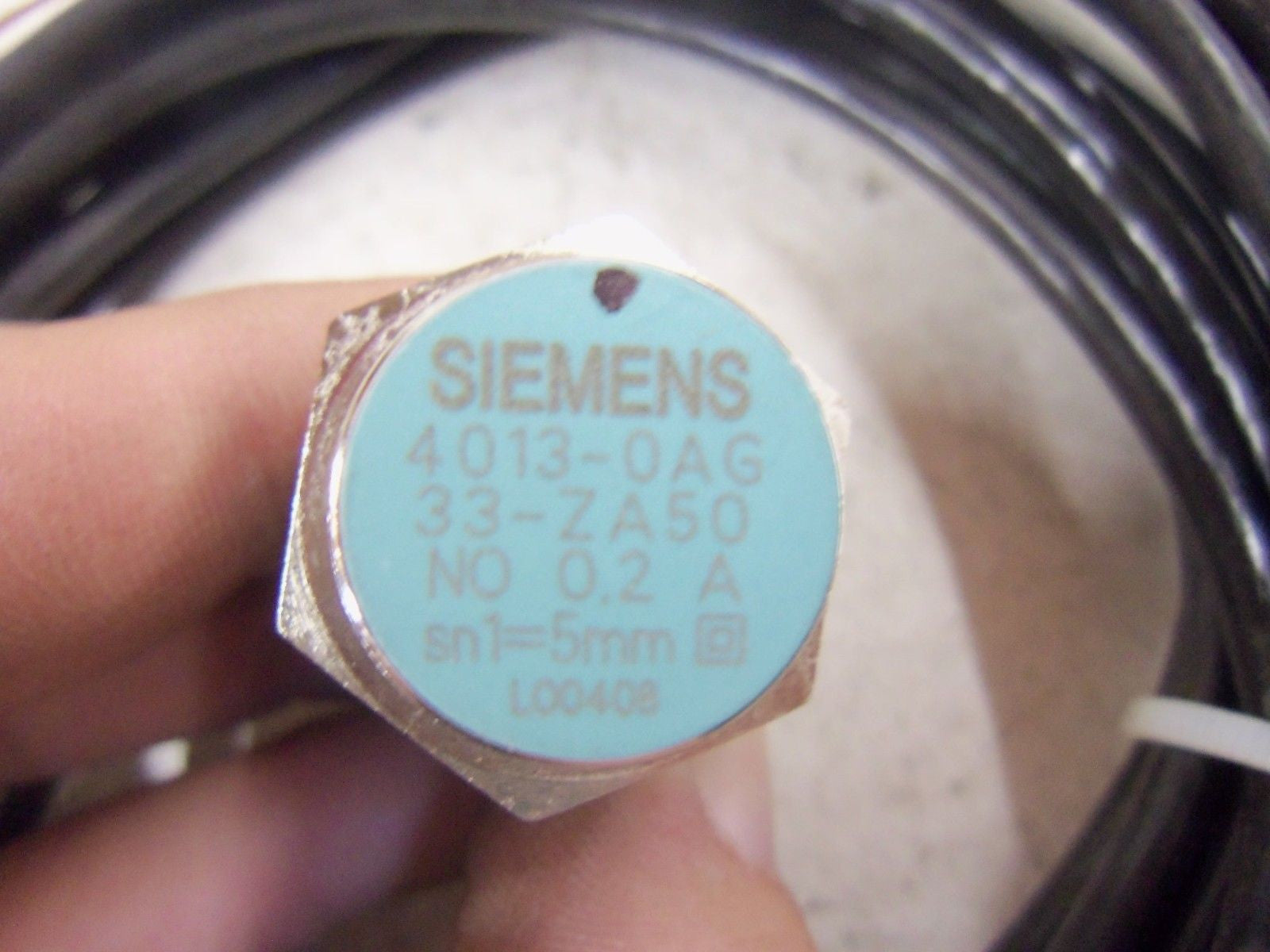 SIEMENS 3RG4013-0AG33-ZA50 PROXIMITY SENSOR *NEW NO BOX*