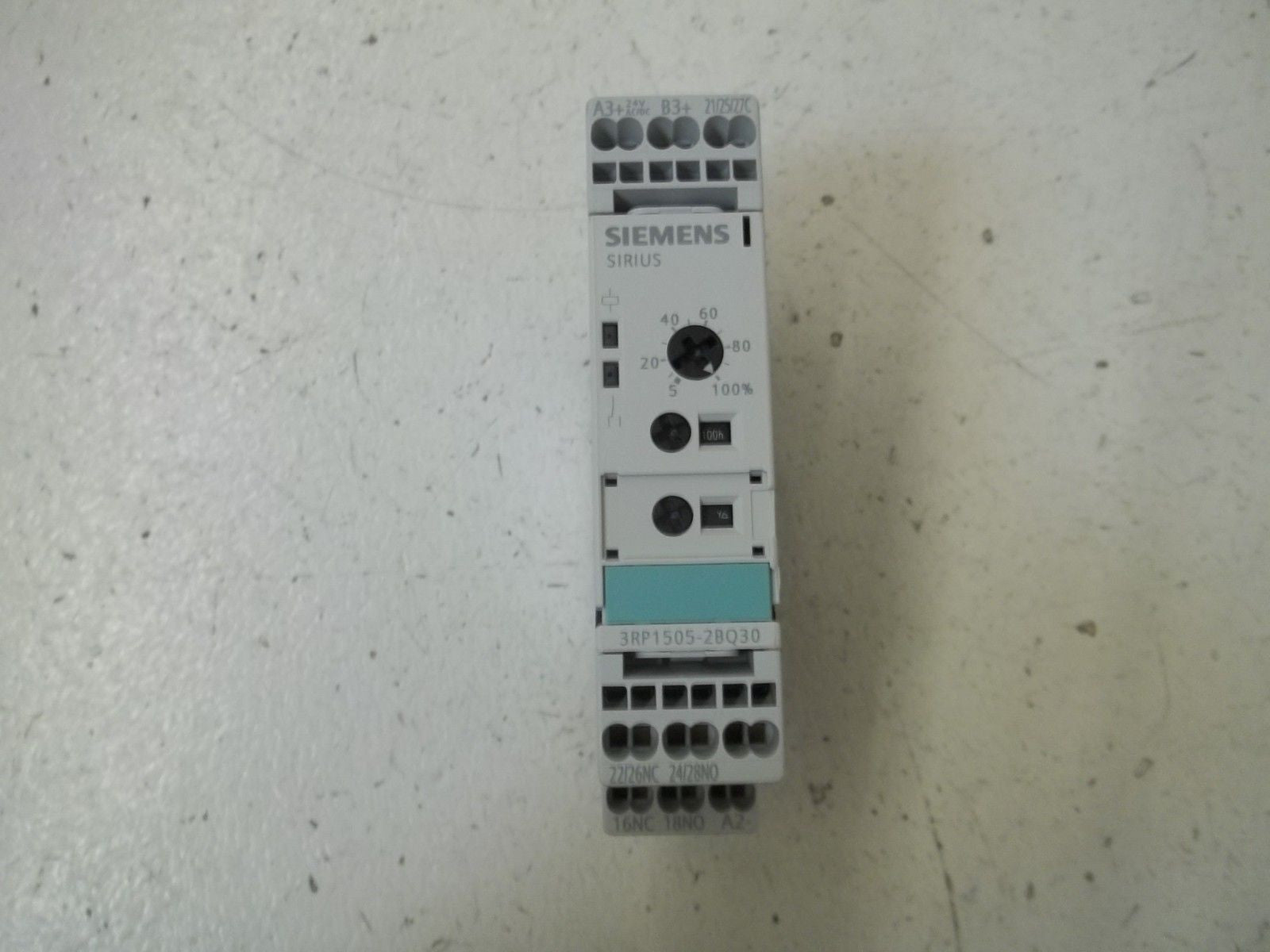 SIEMENS 3RP1505-2BQ30 TIMING RELAY *USED*