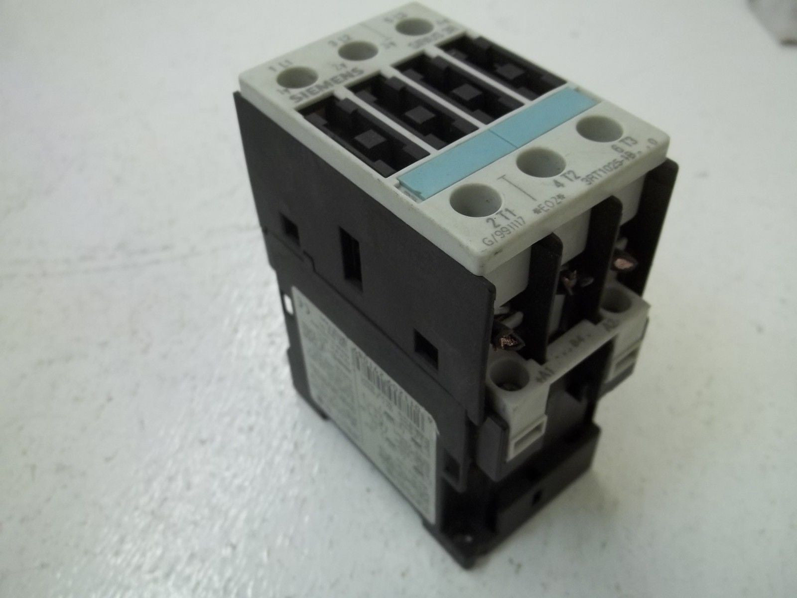SIEMENS 3RT1025-1B..0 24V *USED*
