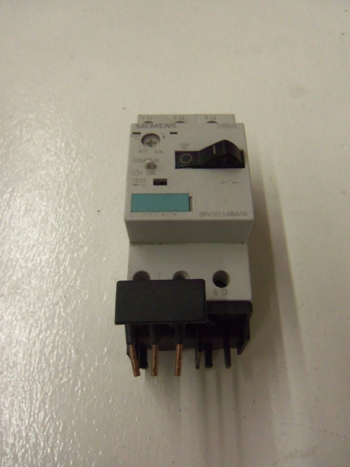 SIEMENS 3RV1011-0BA10 *USED*