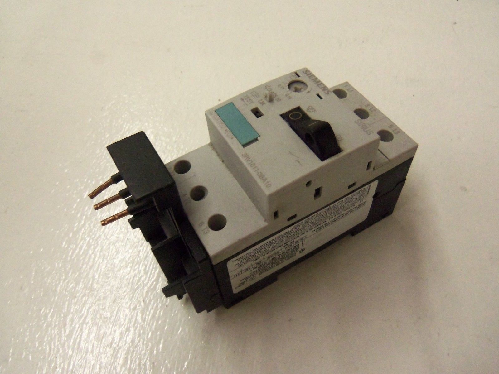 SIEMENS 3RV1011-0BA10 *USED*