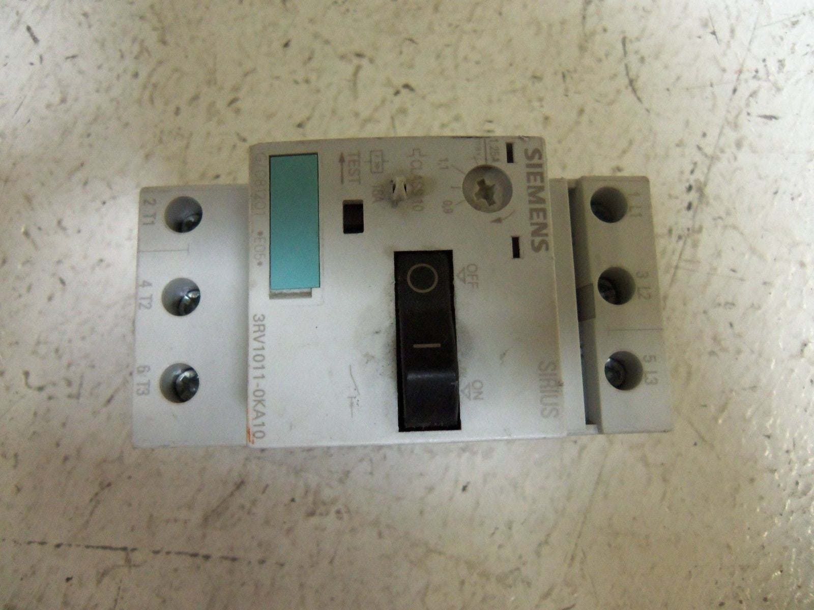 SIEMENS 3RV1011-0KA10 STARTER *USED*