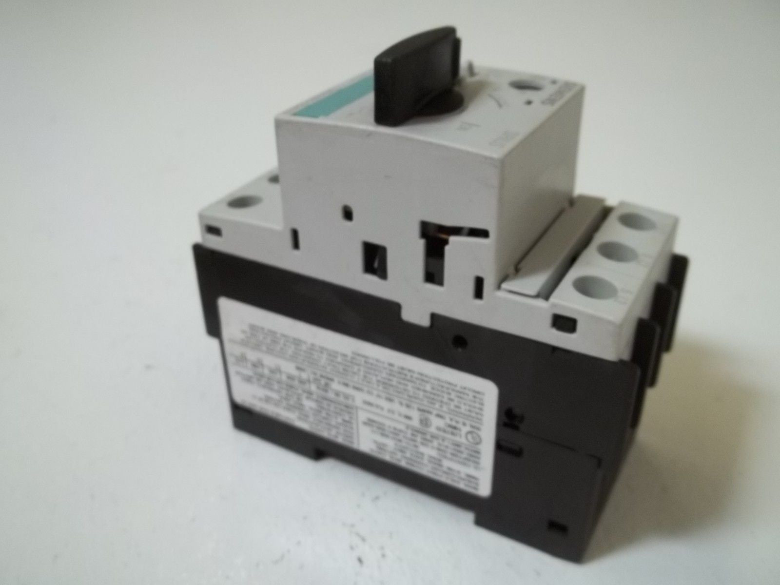 SIEMENS 3RV1021-1DA10 MOTOR STARTER *USED*