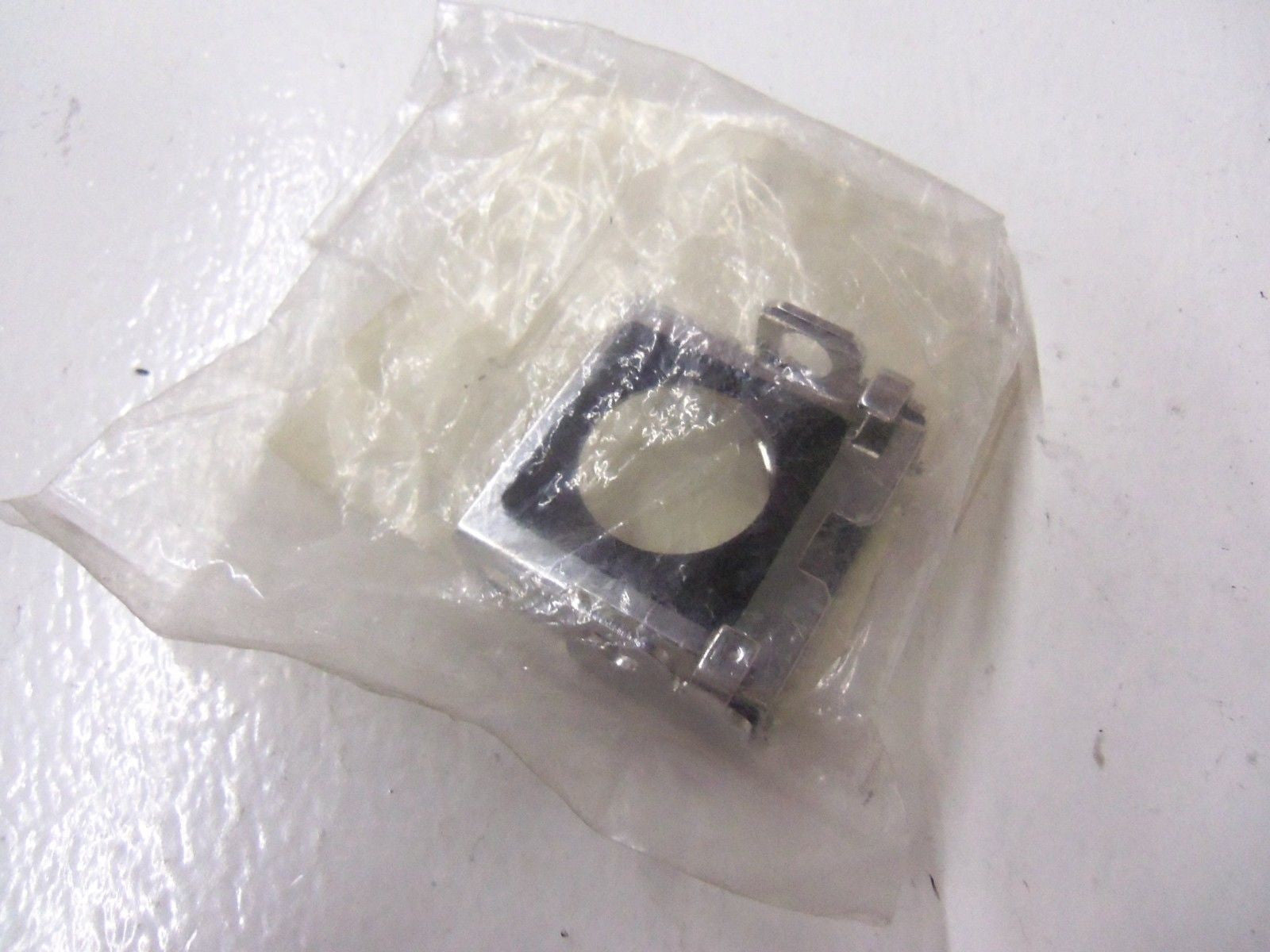 SIEMENS 3SB39 21-OBJ *NEW IN BAG*