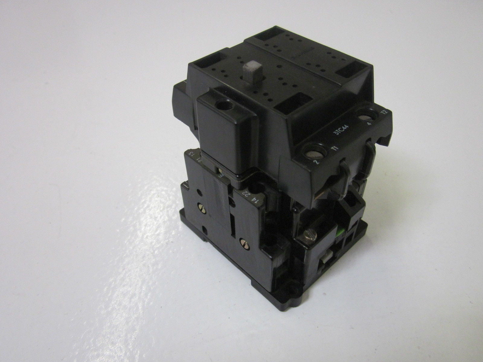 SIEMENS 3TC4417-0B 58V *USED*