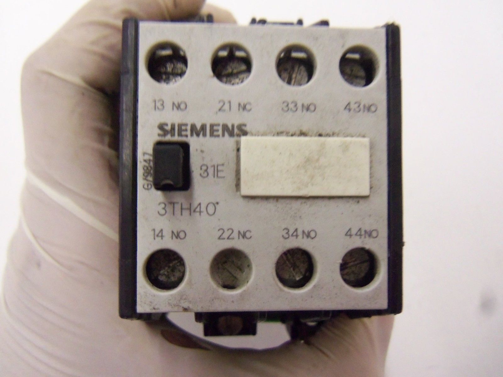 SIEMENS 3TH4031-0B 12V *USED*