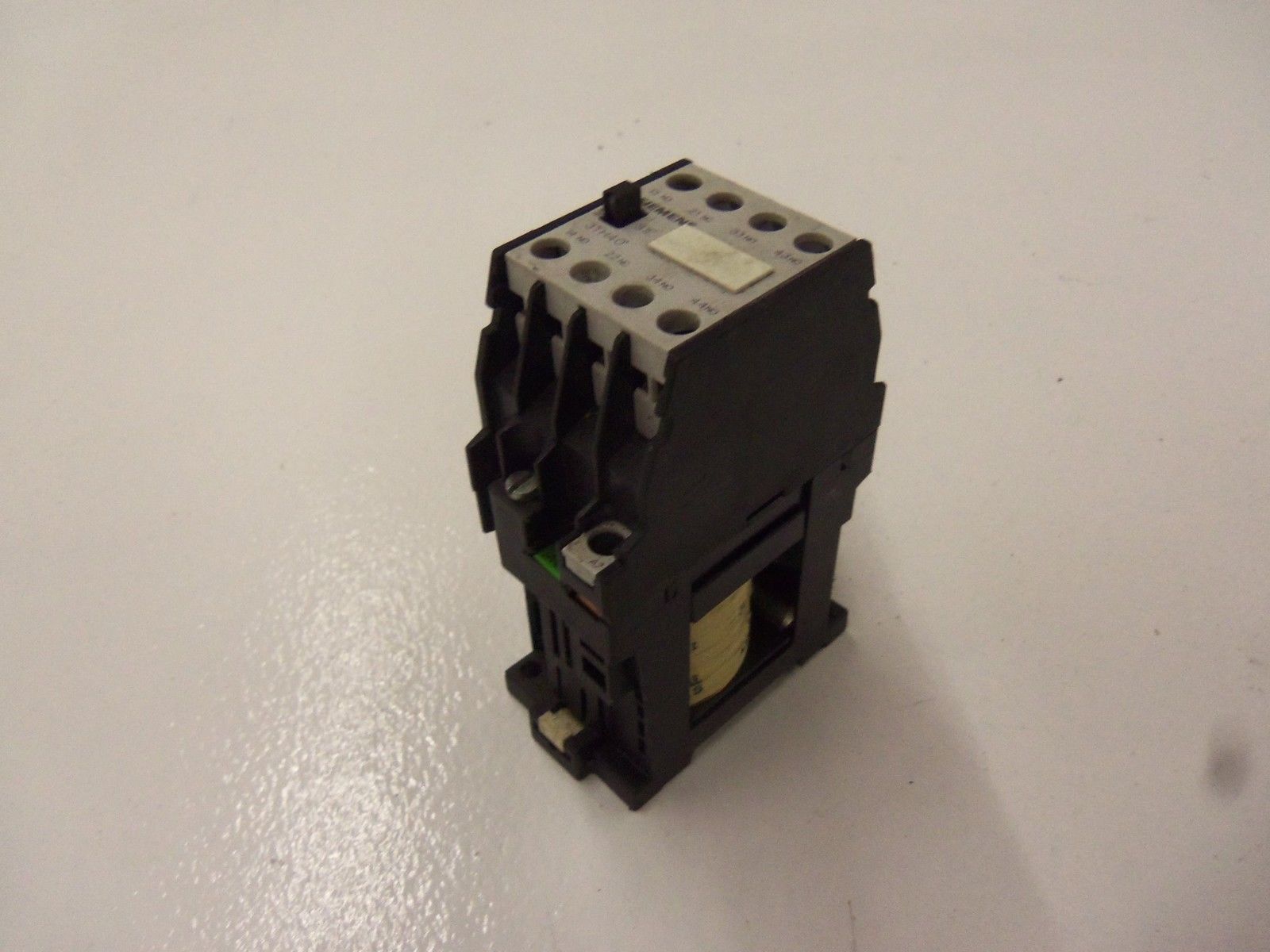 SIEMENS 3TH4031-0B 12V *USED*