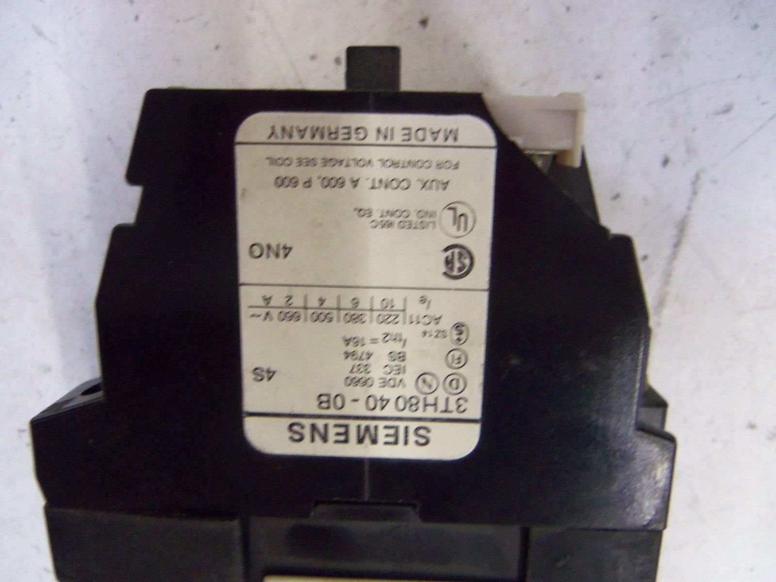 SIEMENS 3TH8040-0B 24V *USED*