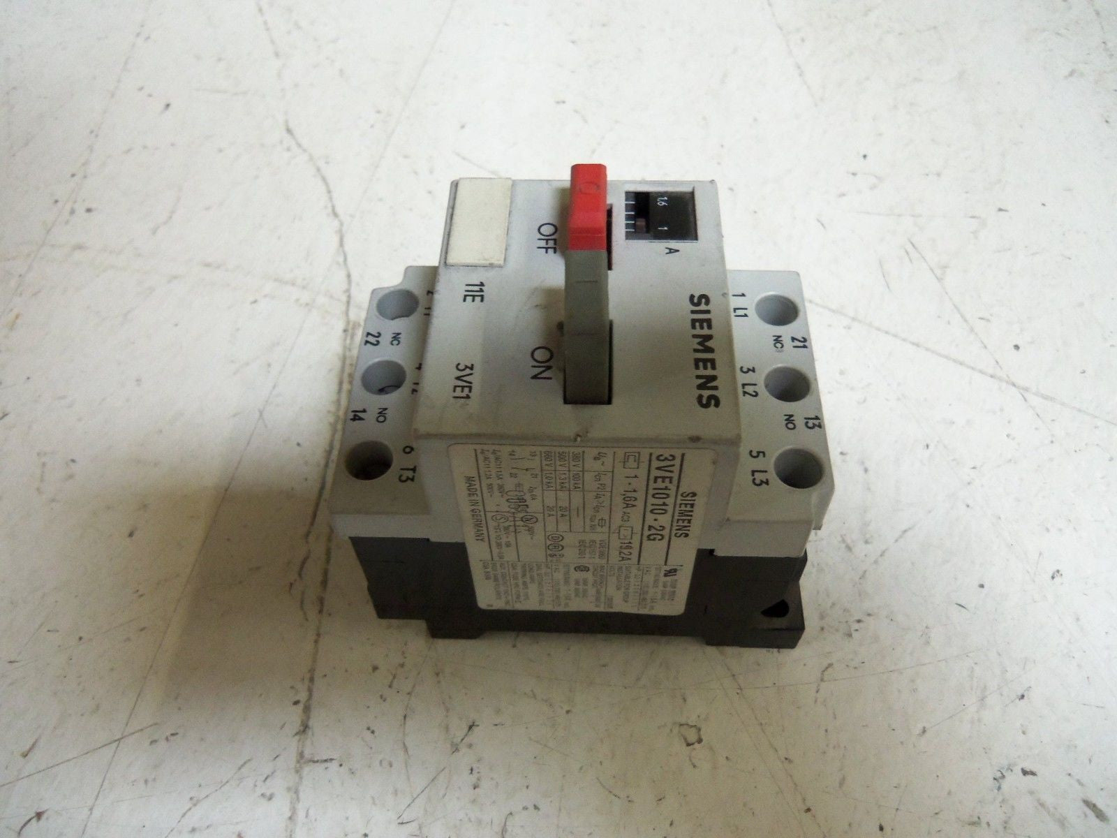 SIEMENS 3VE1010-2G STARTER PROTECTOR *USED*