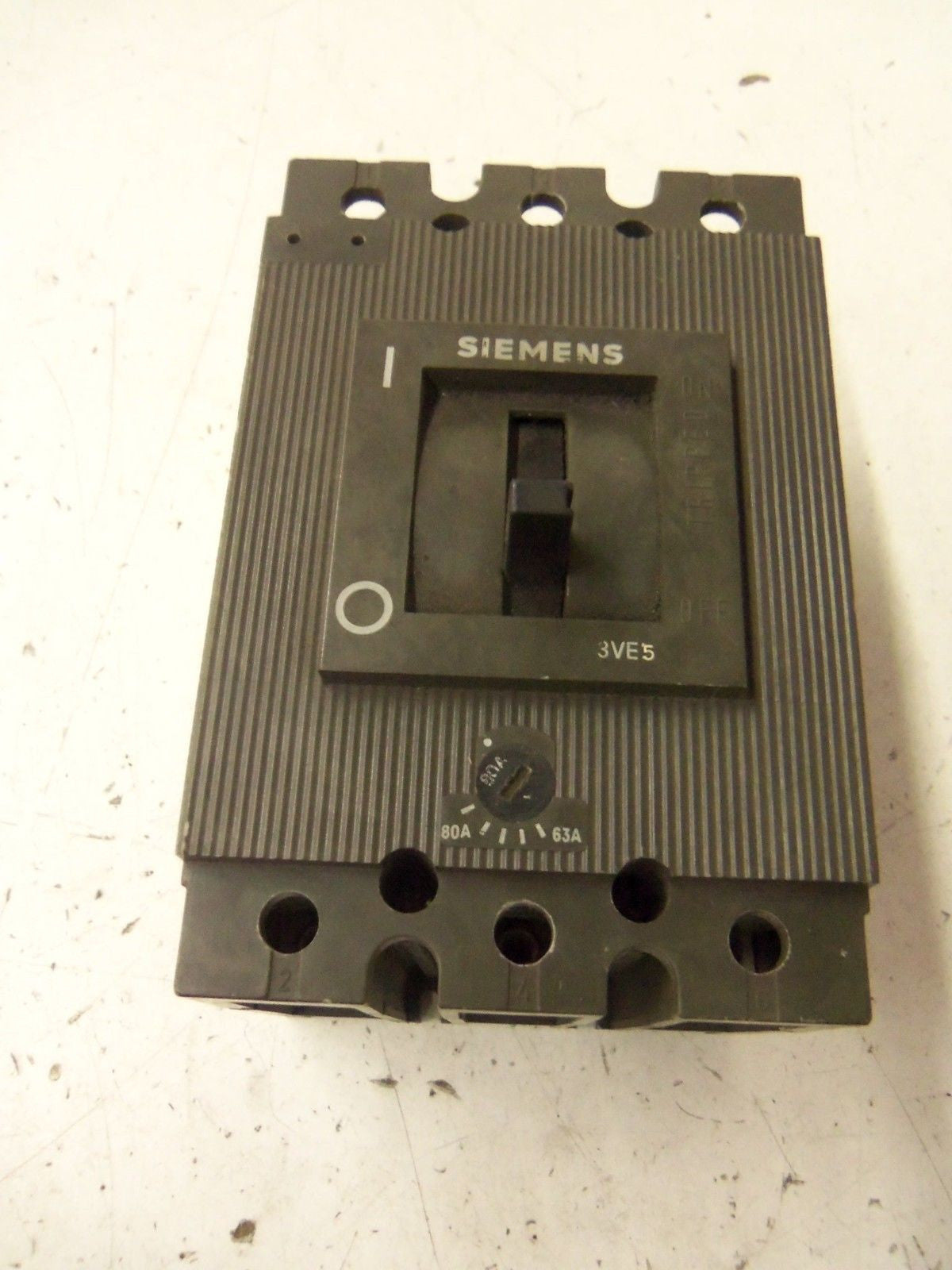 SIEMENS 3VE5231-0C500 CIRCUIT BREAKER *USED*