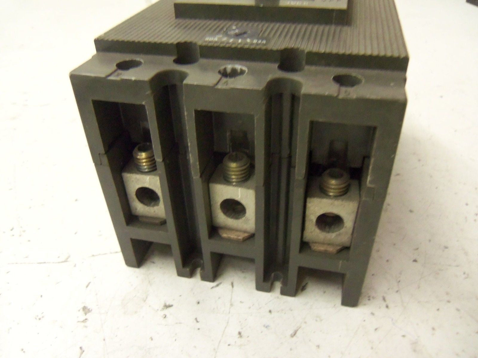 SIEMENS 3VE5231-0C500 CIRCUIT BREAKER *USED*