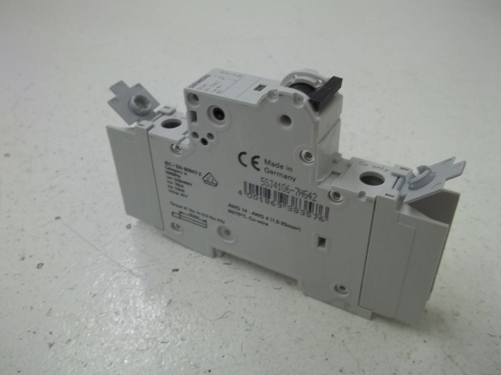 SIEMENS 5SJ4106-7HG42 MINIATURE CIRCUIT BREAKER *NEW IN BOX*