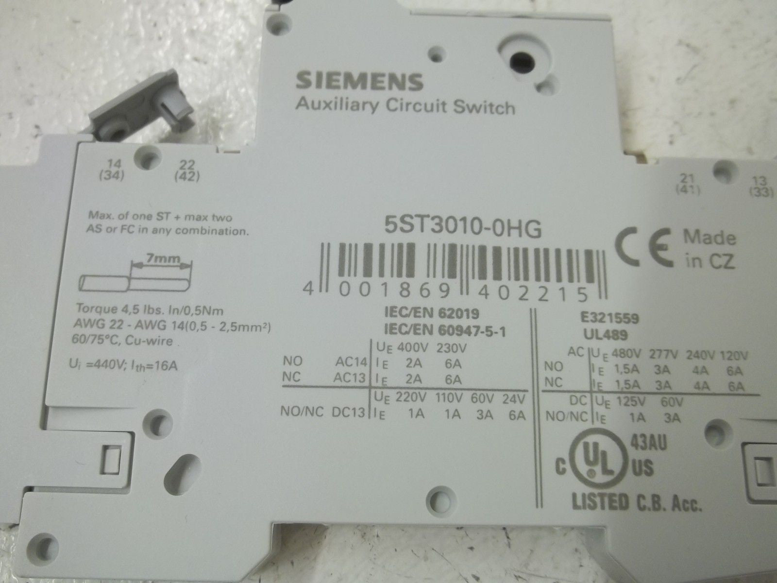 SIEMENS 5ST3010-0HG *NEW IN BOX*