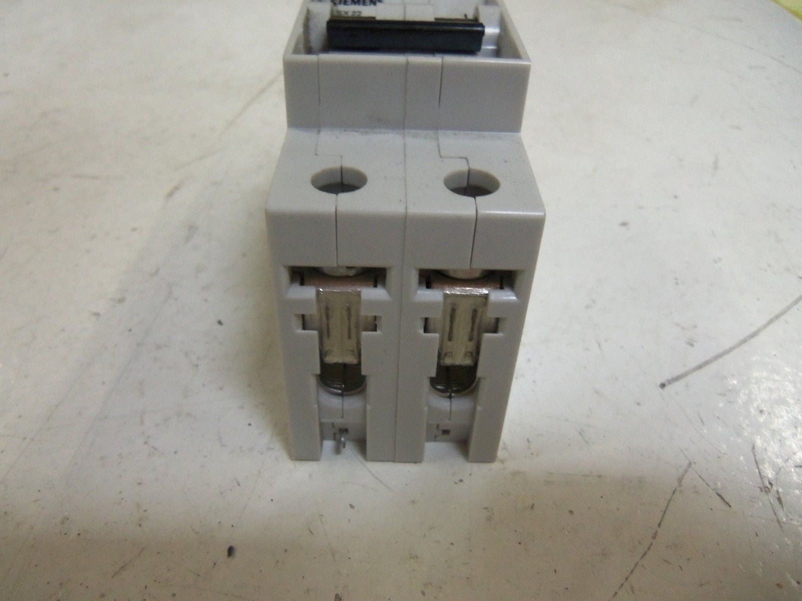 SIEMENS 5SX2232-8 CIRCUIT BREAKER 32A *NEW IN BOX*