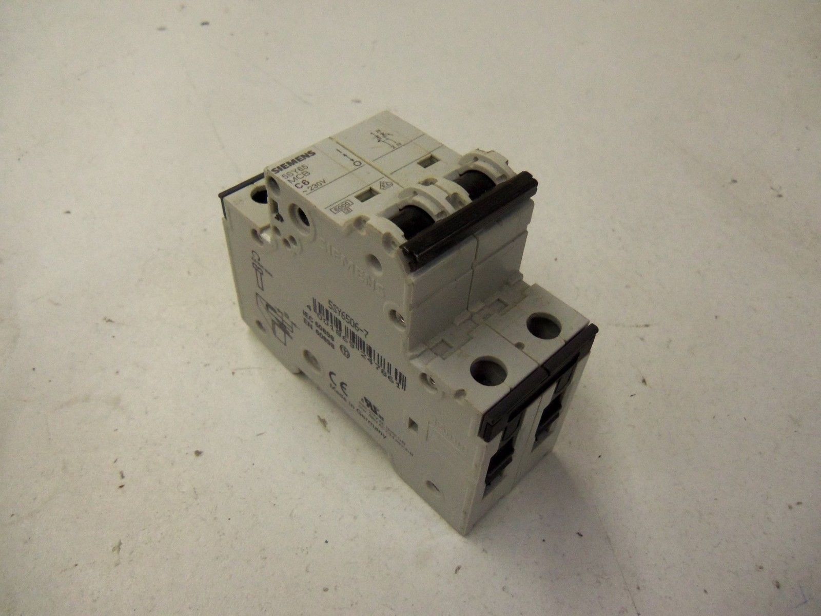 SIEMENS 5SY6506-7 *USED*