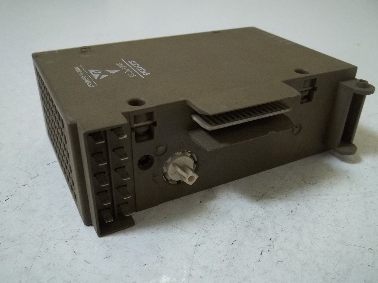 SIEMENS 6ES5421-8MA11 DIGITAL INPUT *USED*