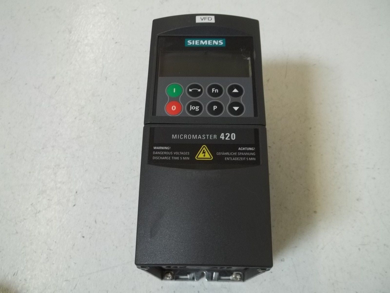 SIEMENS 6ES6420-2UD21-1AA1 MICROMASTER 420 *USED*