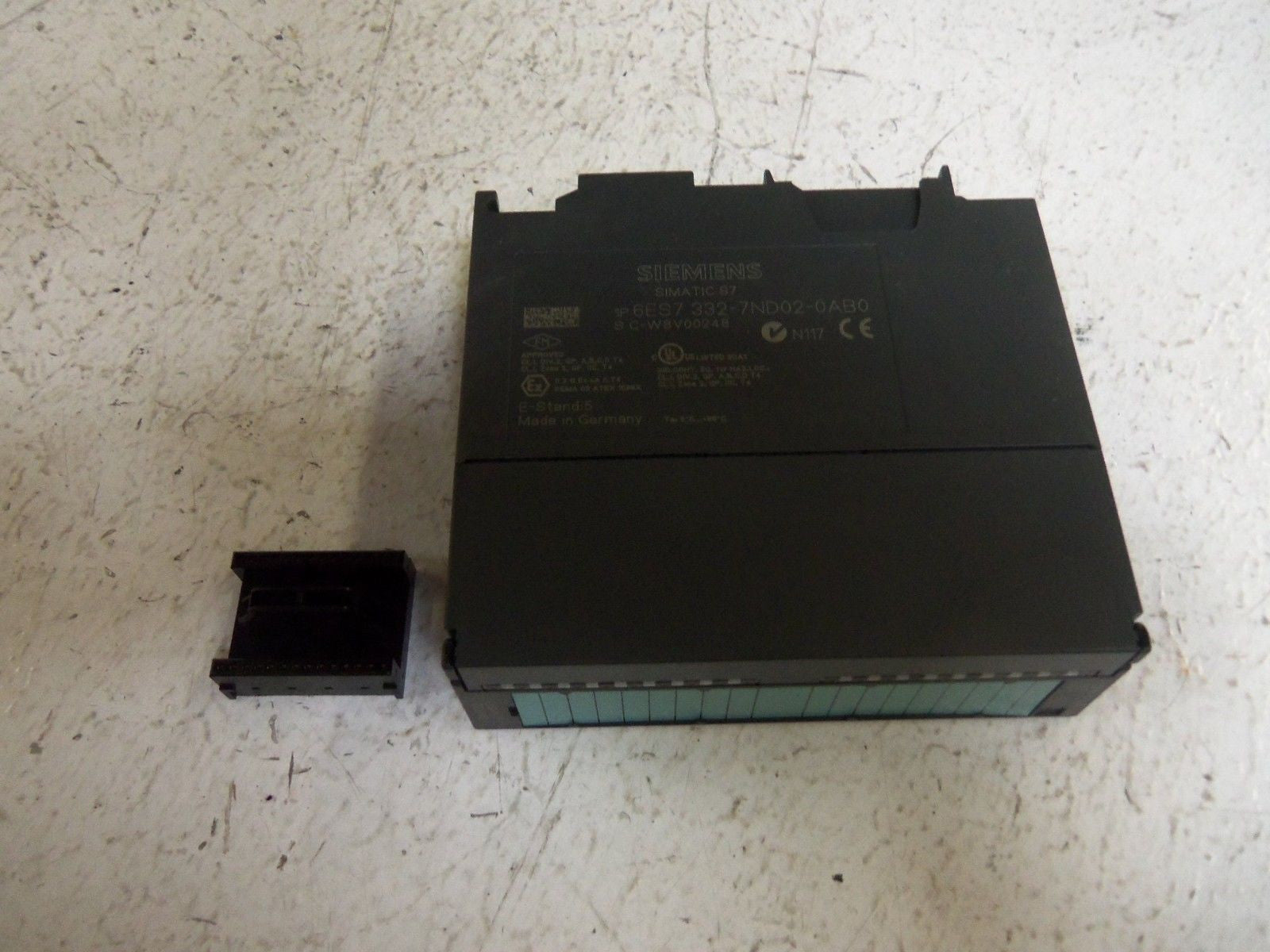 SIEMENS 6ES7-332-7ND02-0AB0 OUTPUT MODULE *NEW IN BOX*