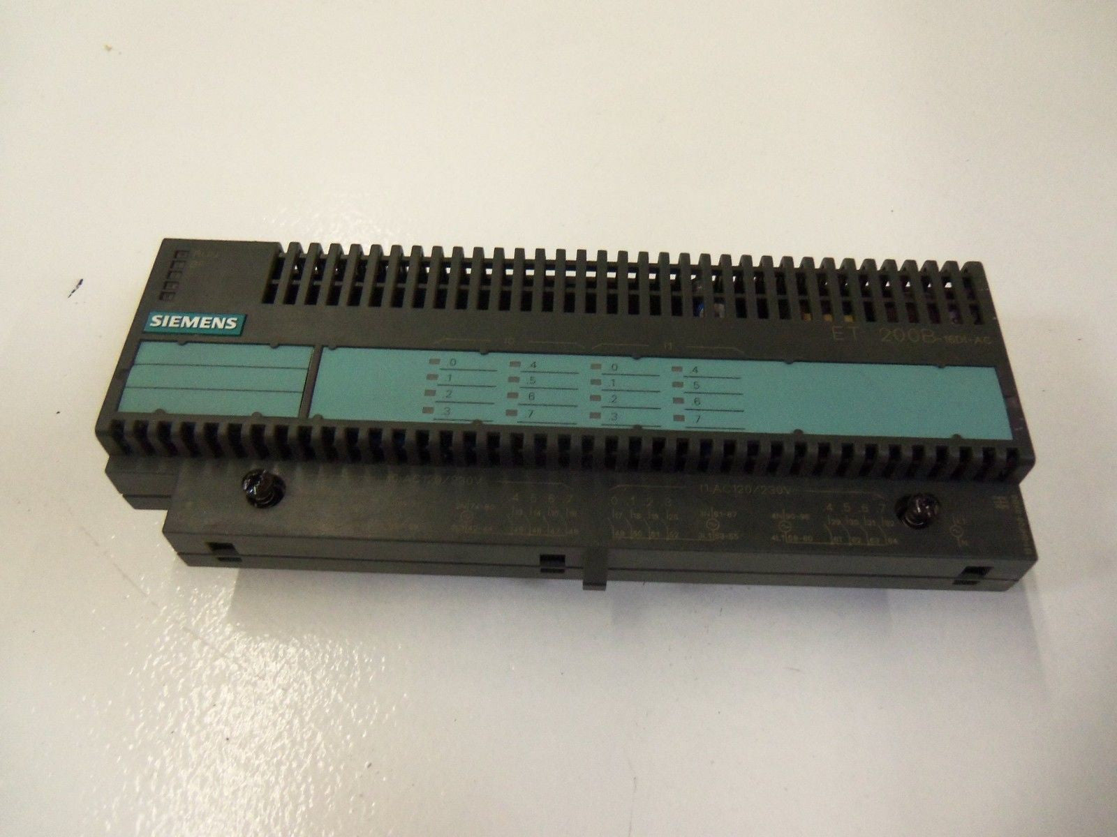 SIEMENS 6ES7 131-0HF00-0XB0 *USED*