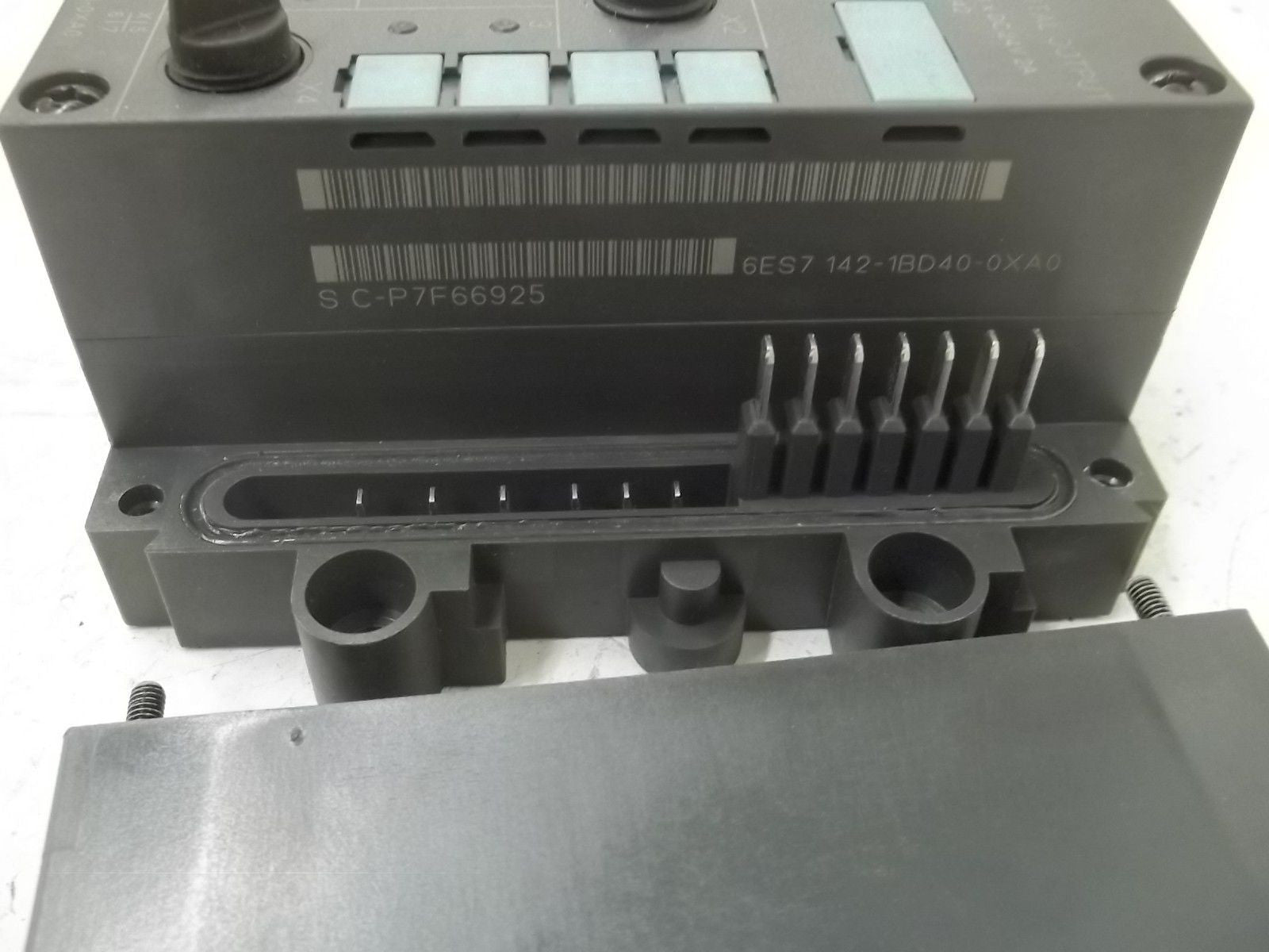 SIEMENS 6ES7 142-1BD40-0XA0 *USED*