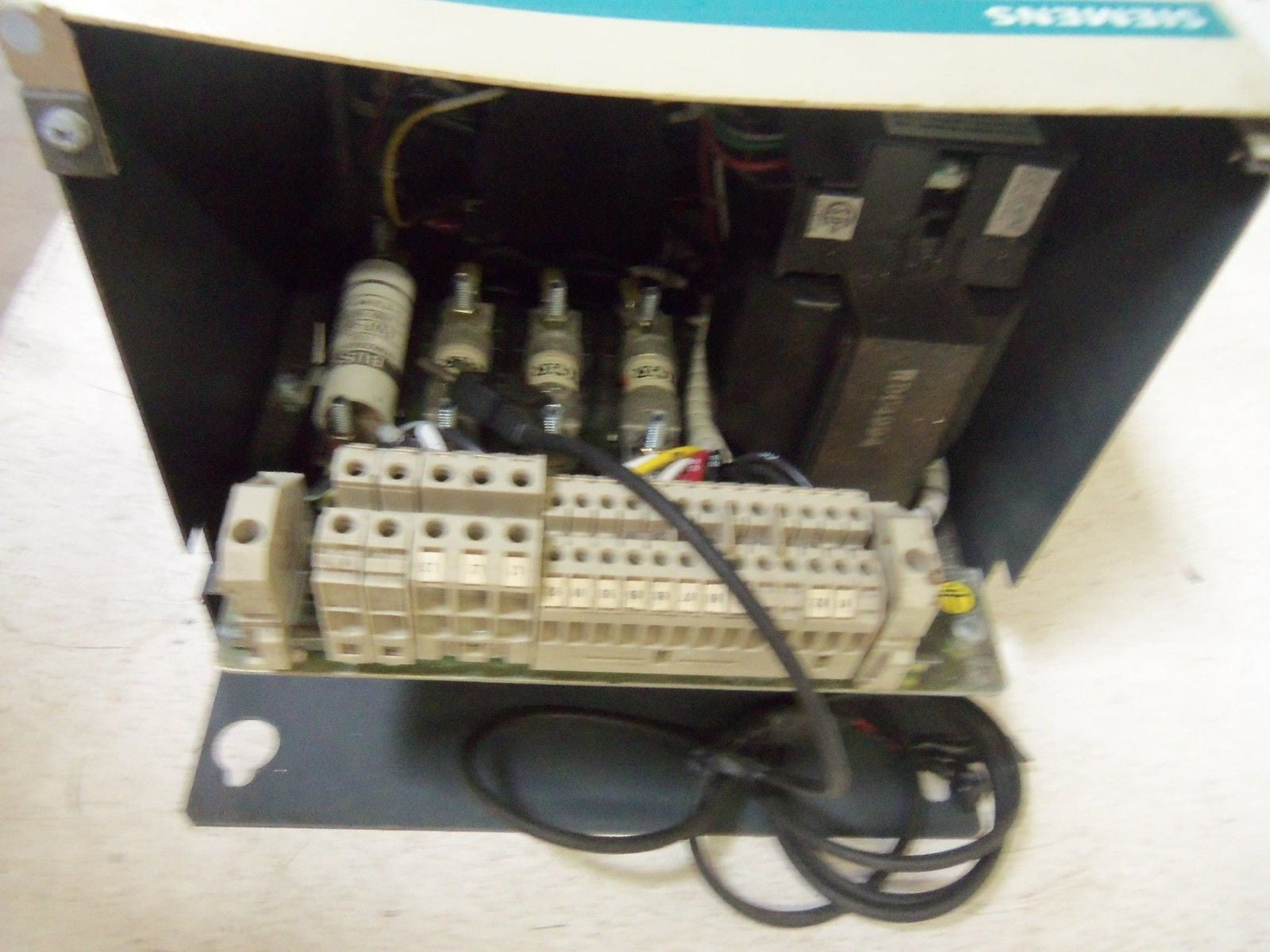 SIEMENS 6RA2418-2FV62 DRIVE 30AMPS *USED*