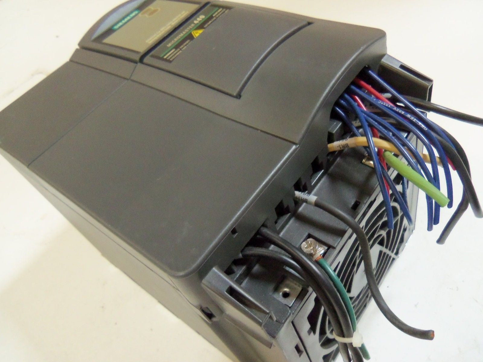 SIEMENS MICROMASTER 440 6SE6440-2UC24-0CA1 AC DRIVE *USED*