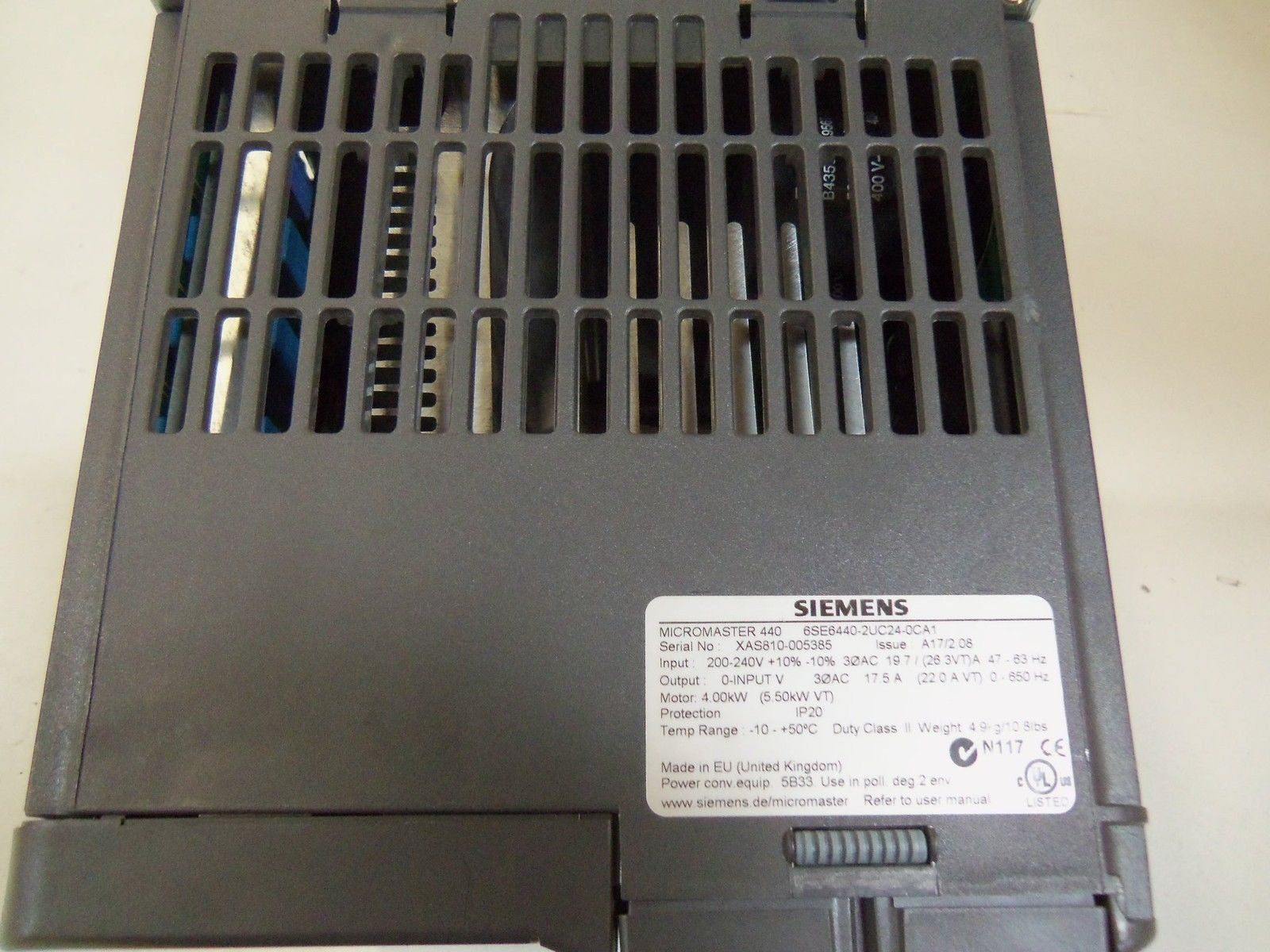 SIEMENS MICROMASTER 440 6SE6440-2UC24-0CA1 AC DRIVE *USED*
