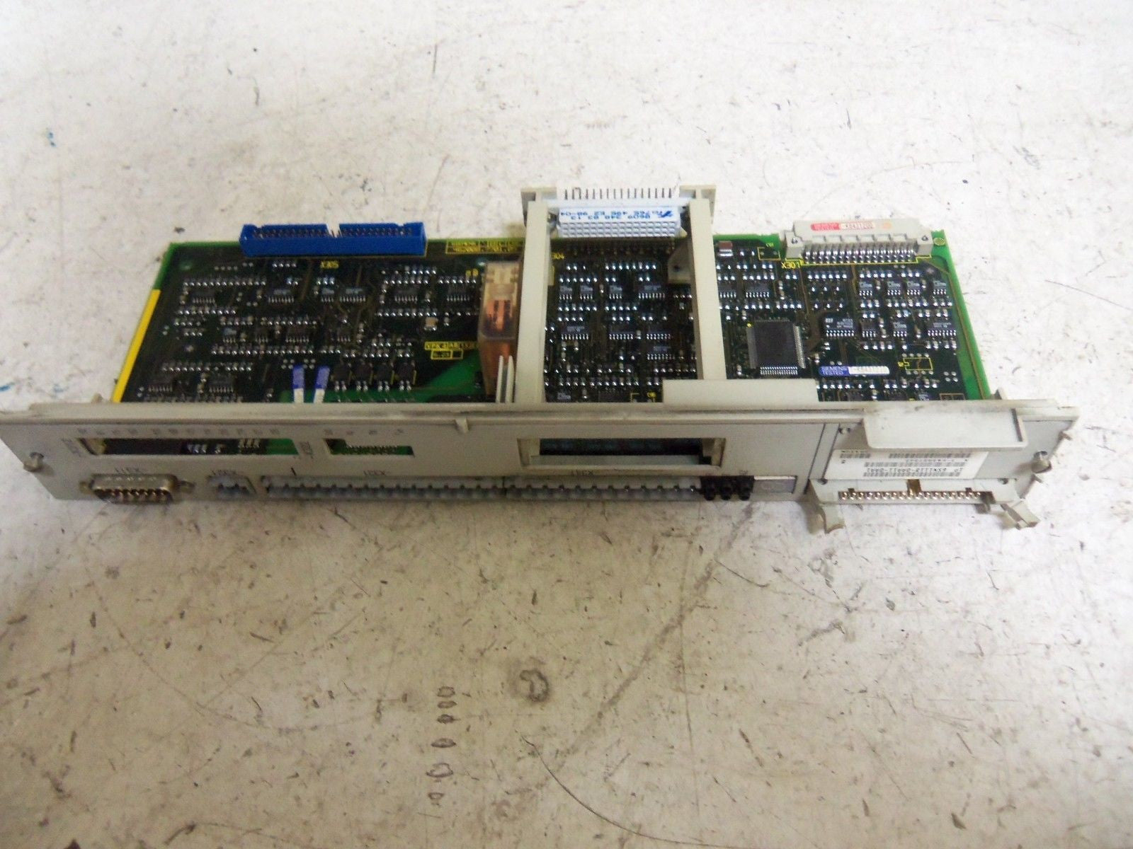 SIEMENS 6SN1118-0AA11-0AA1 DRIVE SINGLE AXIS CONTROL AC *USED*