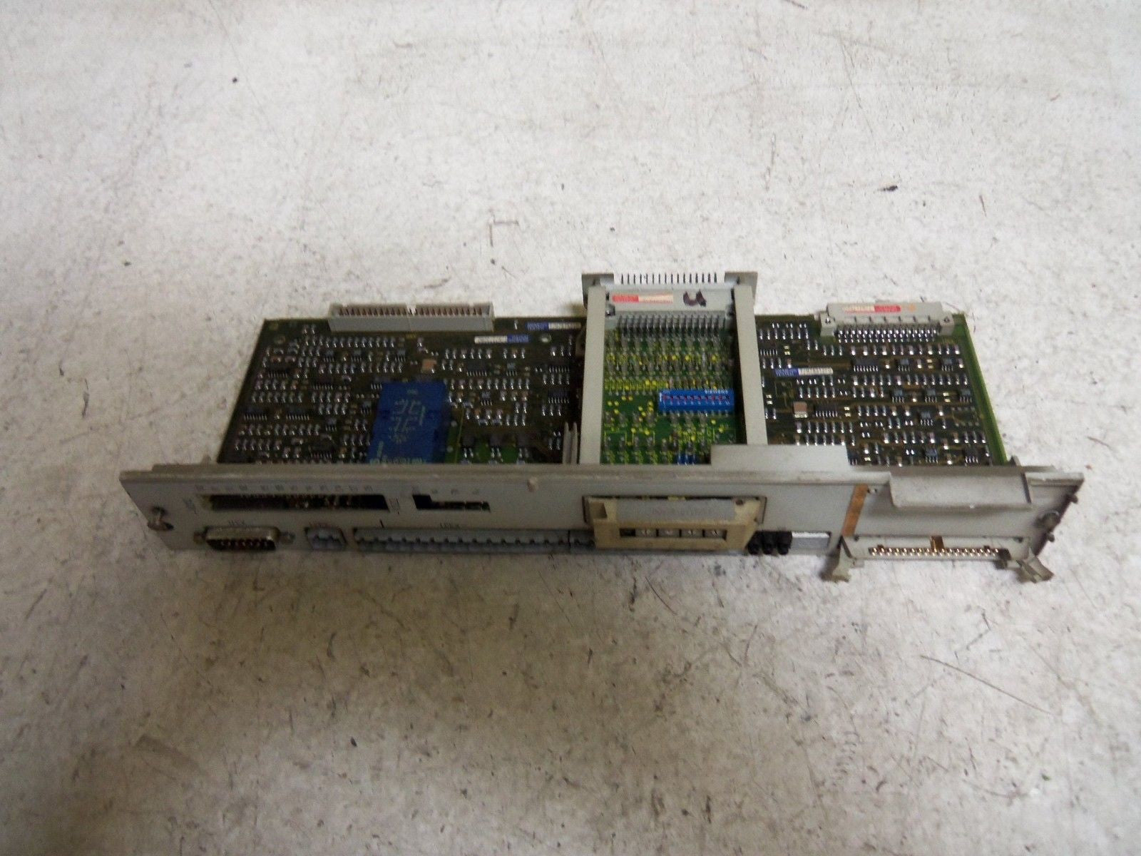 SIEMENS 6SN1118-0AA11-0AA0 DRIVE SINGLE AXIS CONTROL AC *USED*